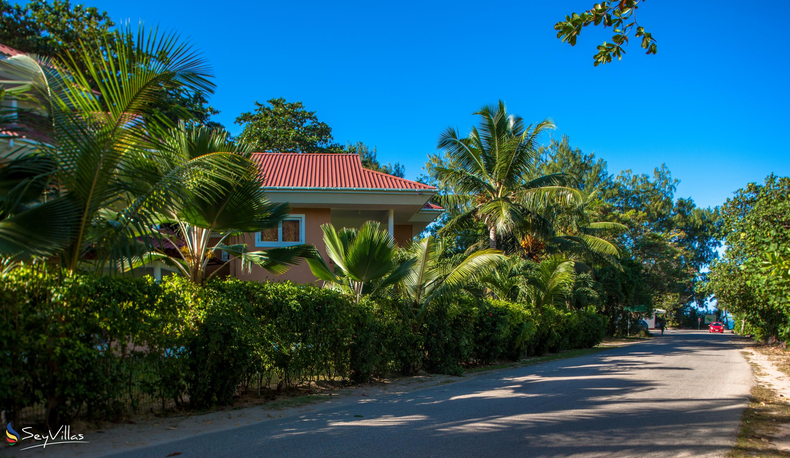 Foto 12: Cote d'Or Apartments - Aussenbereich - Praslin (Seychellen)