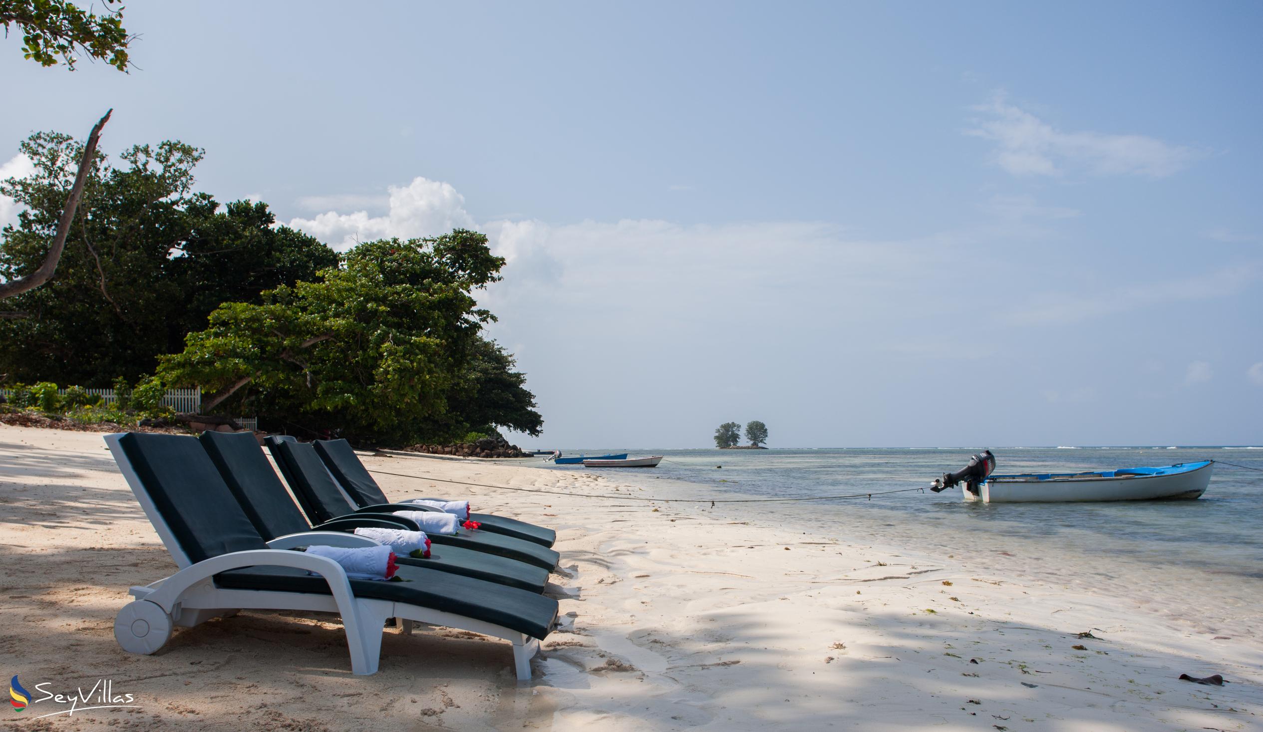 Photo 28: Le Relax Beach House - Outdoor area - La Digue (Seychelles)
