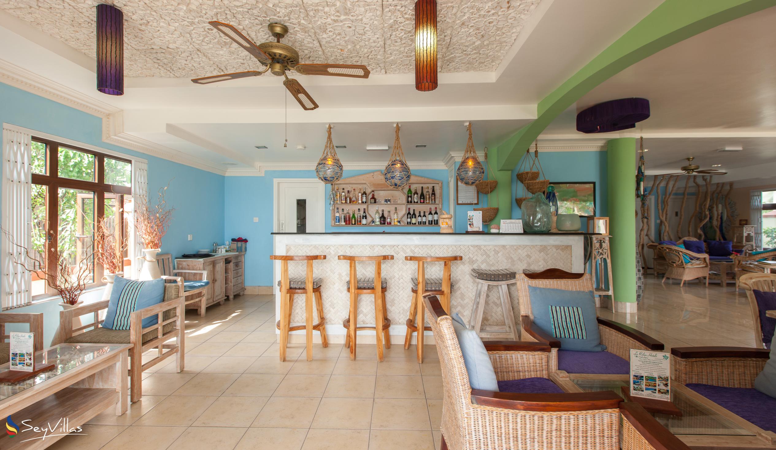 Photo 7: Le Relax Beach House - Indoor area - La Digue (Seychelles)