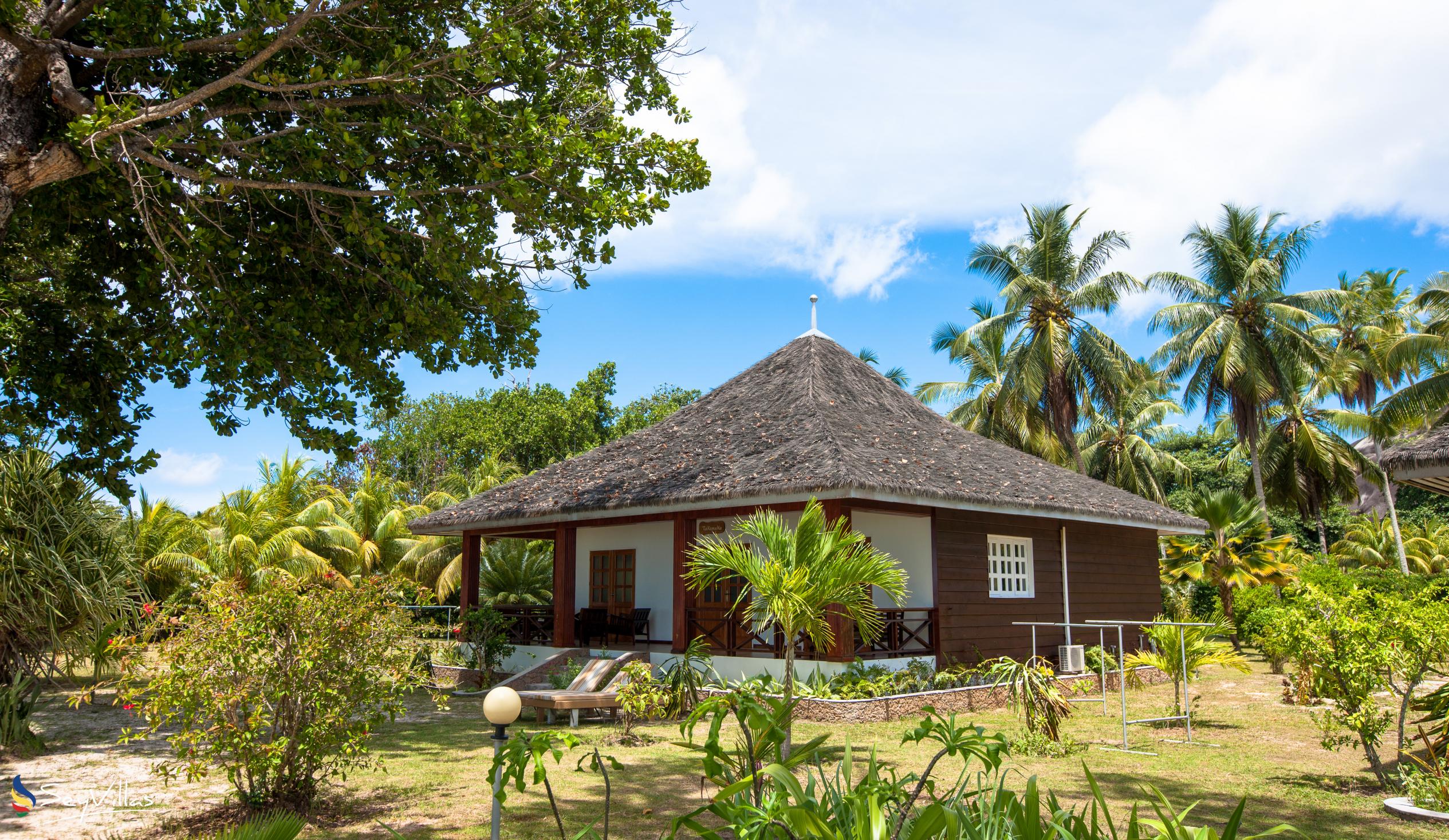 Photo 3: La Digue Island Lodge (L'Union Beach Villas) - Outdoor area - La Digue (Seychelles)