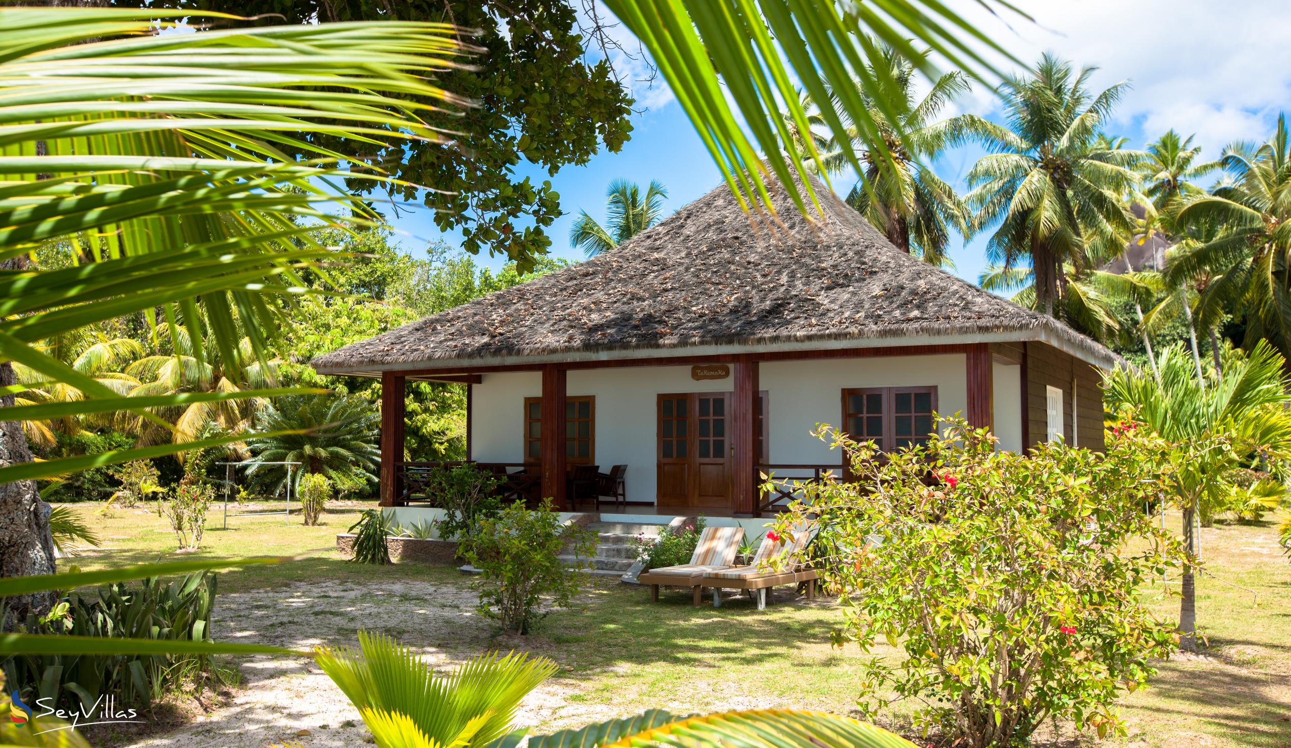 La Digue Island Lodge (L'Union Beach Villas) Apartment Outdoor area