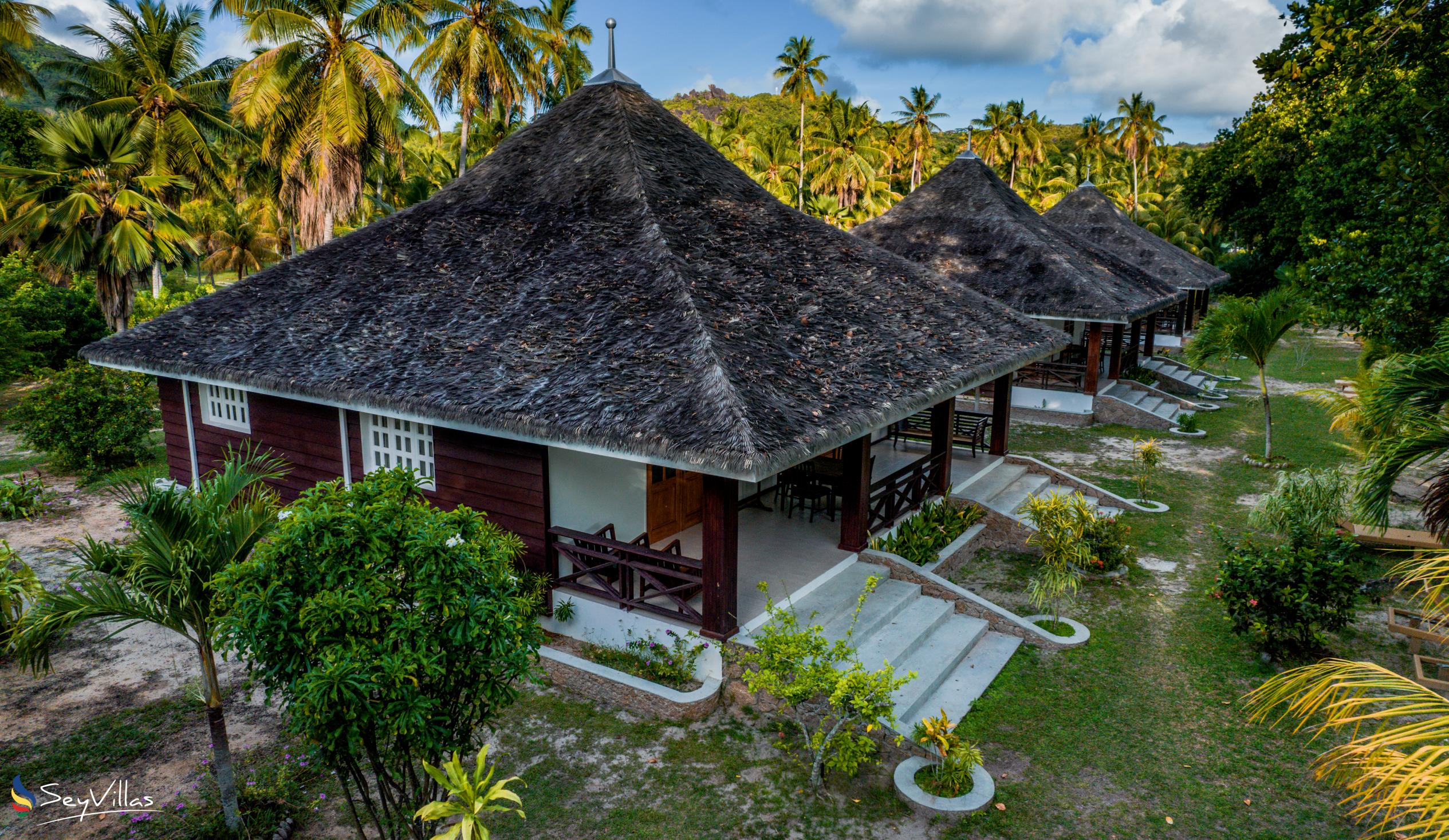 Photo 5: La Digue Island Lodge (L'Union Beach Villas) - Outdoor area - La Digue (Seychelles)