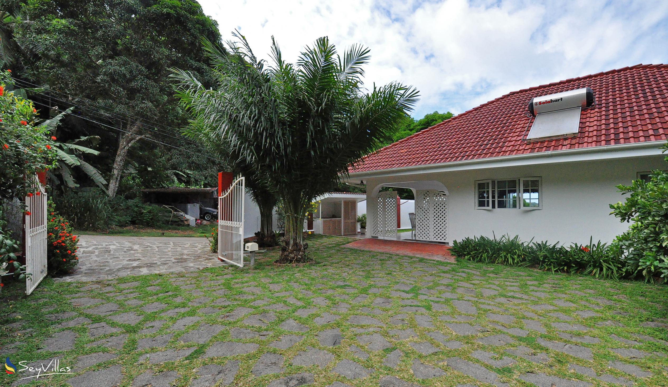 Foto 12: Ixora Villa - Aussenbereich - Mahé (Seychellen)