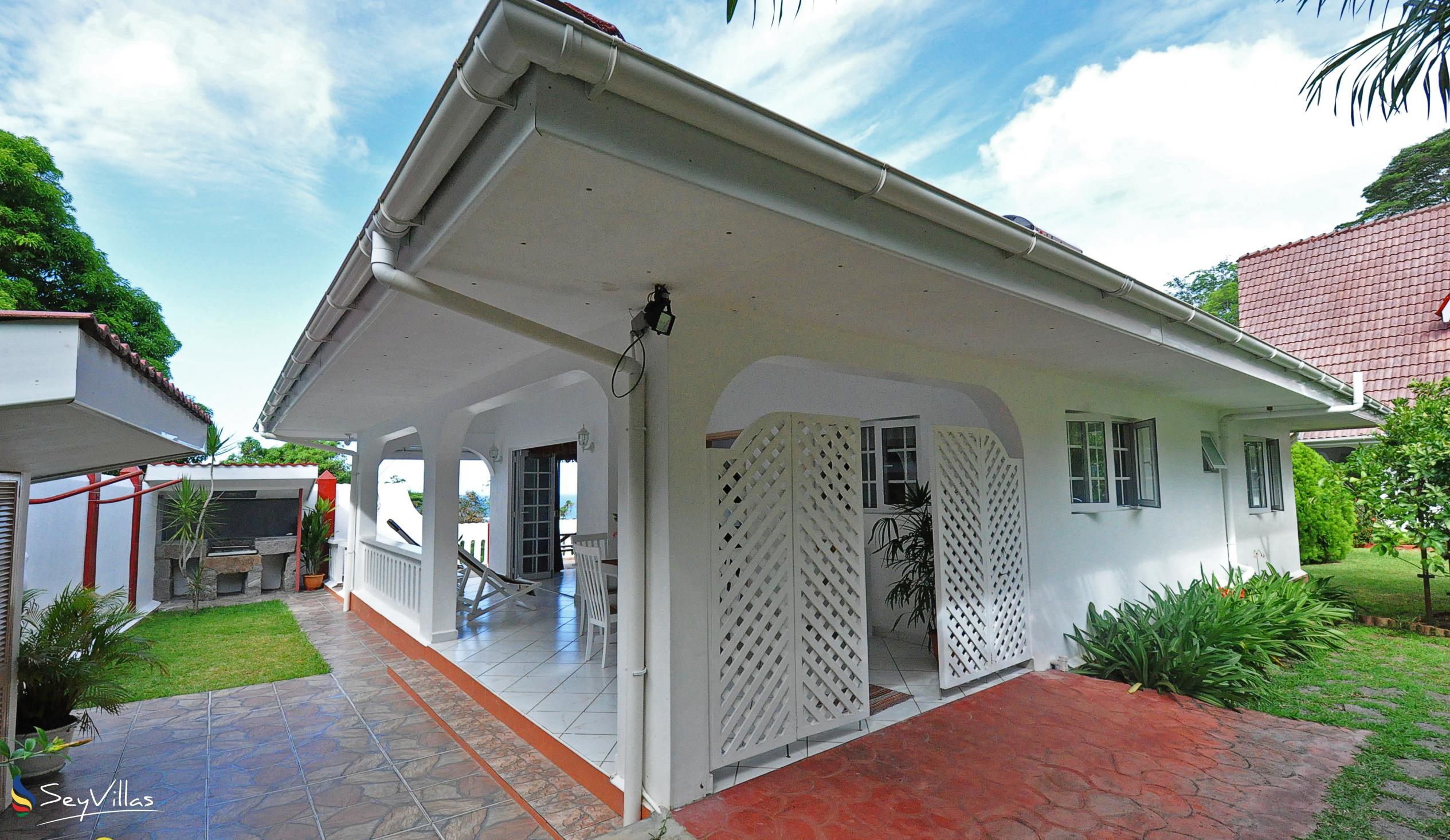 Foto 9: Ixora Villa - Aussenbereich - Mahé (Seychellen)