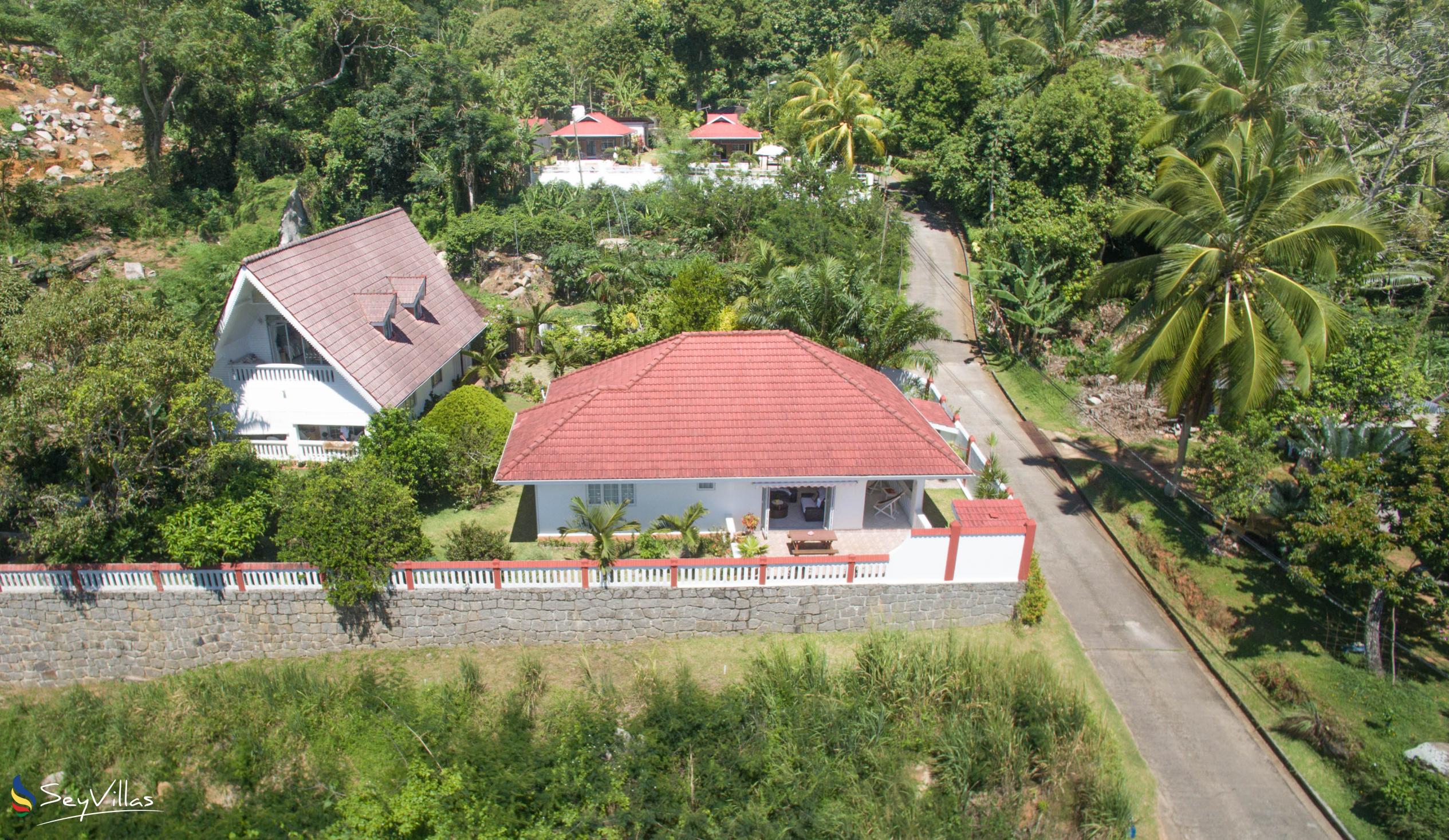 Foto 3: Ixora Villa - Aussenbereich - Mahé (Seychellen)