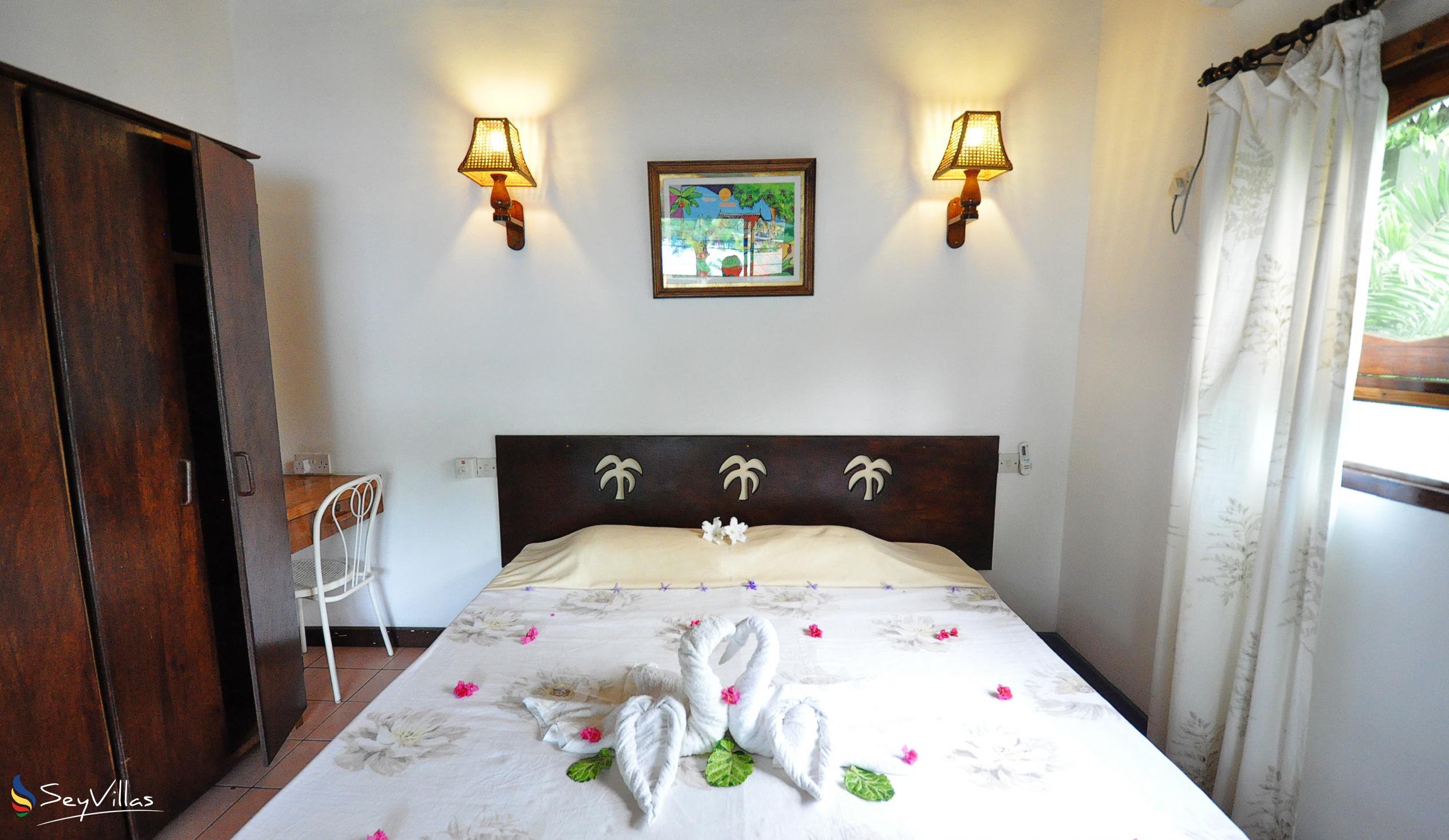 Foto 49: Romance Bungalows - Standardzimmer - Mahé (Seychellen)