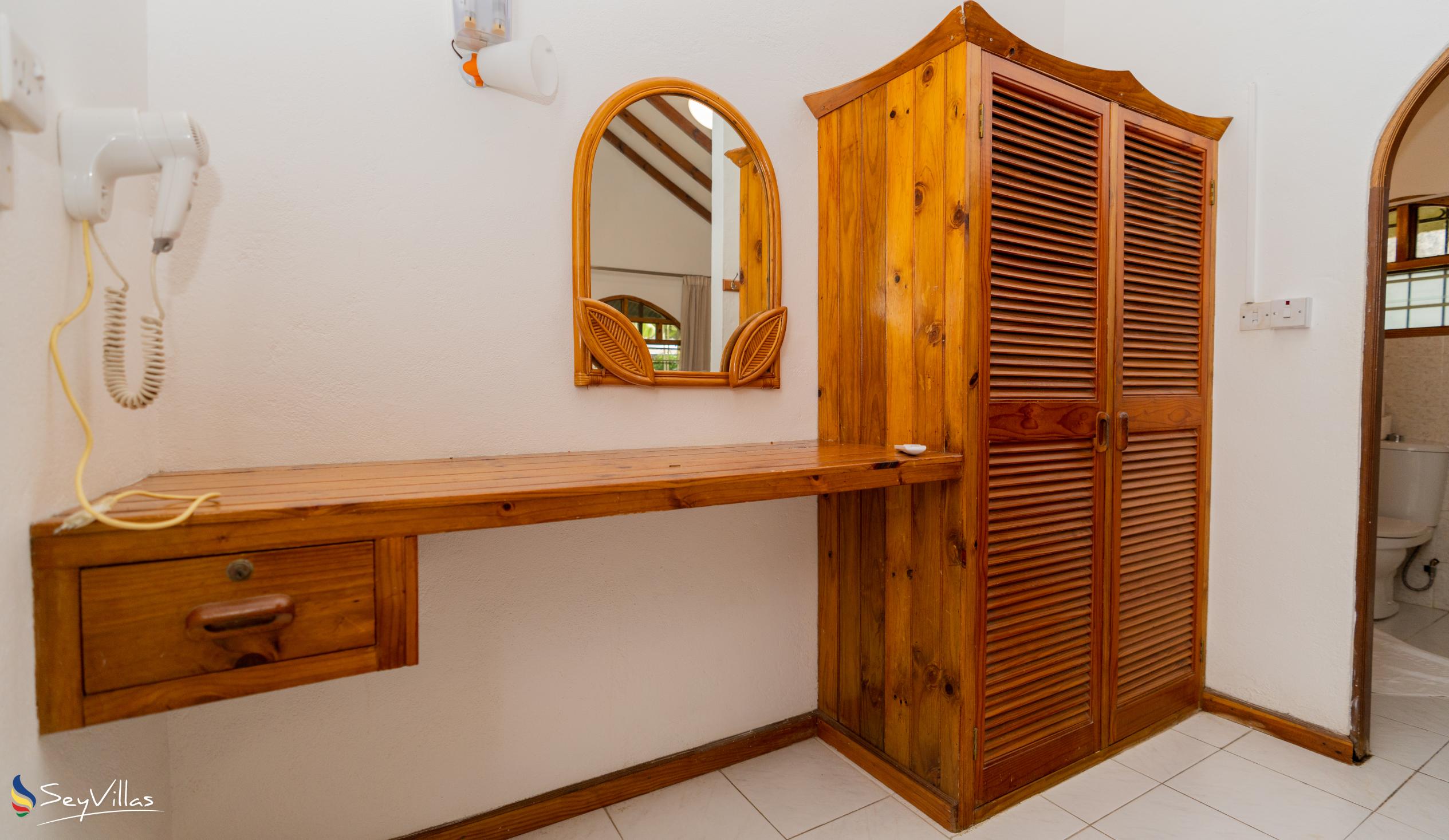 Photo 75: Romance Bungalows - Triple-bed Standard Room - Mahé (Seychelles)