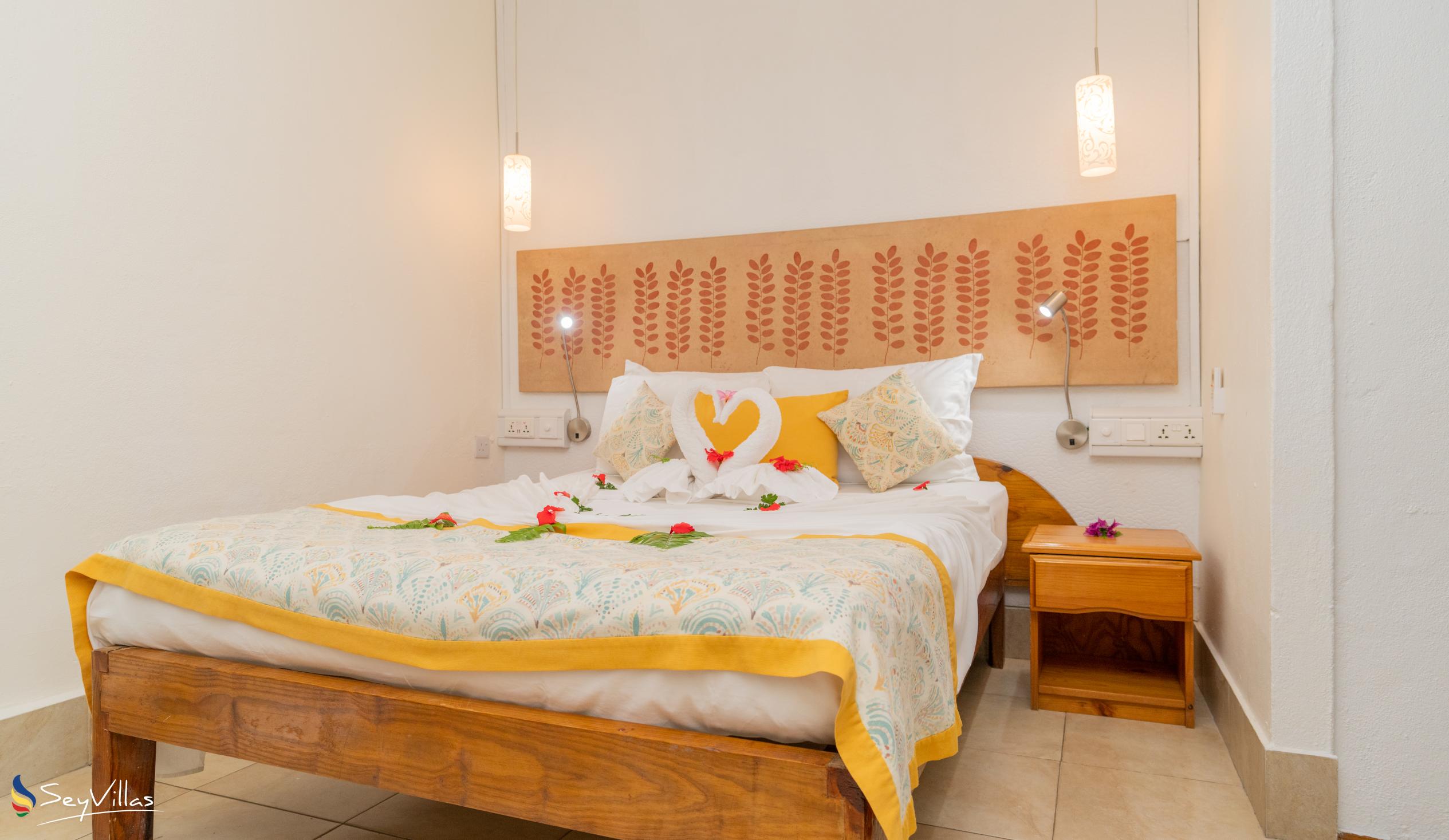 Photo 68: Romance Bungalows - Triple-bed Standard Room - Mahé (Seychelles)