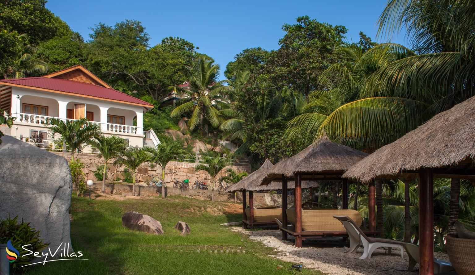Hotel "Patatran Village Hotel" auf La Digue (Seychellen) | SeyVillas.com