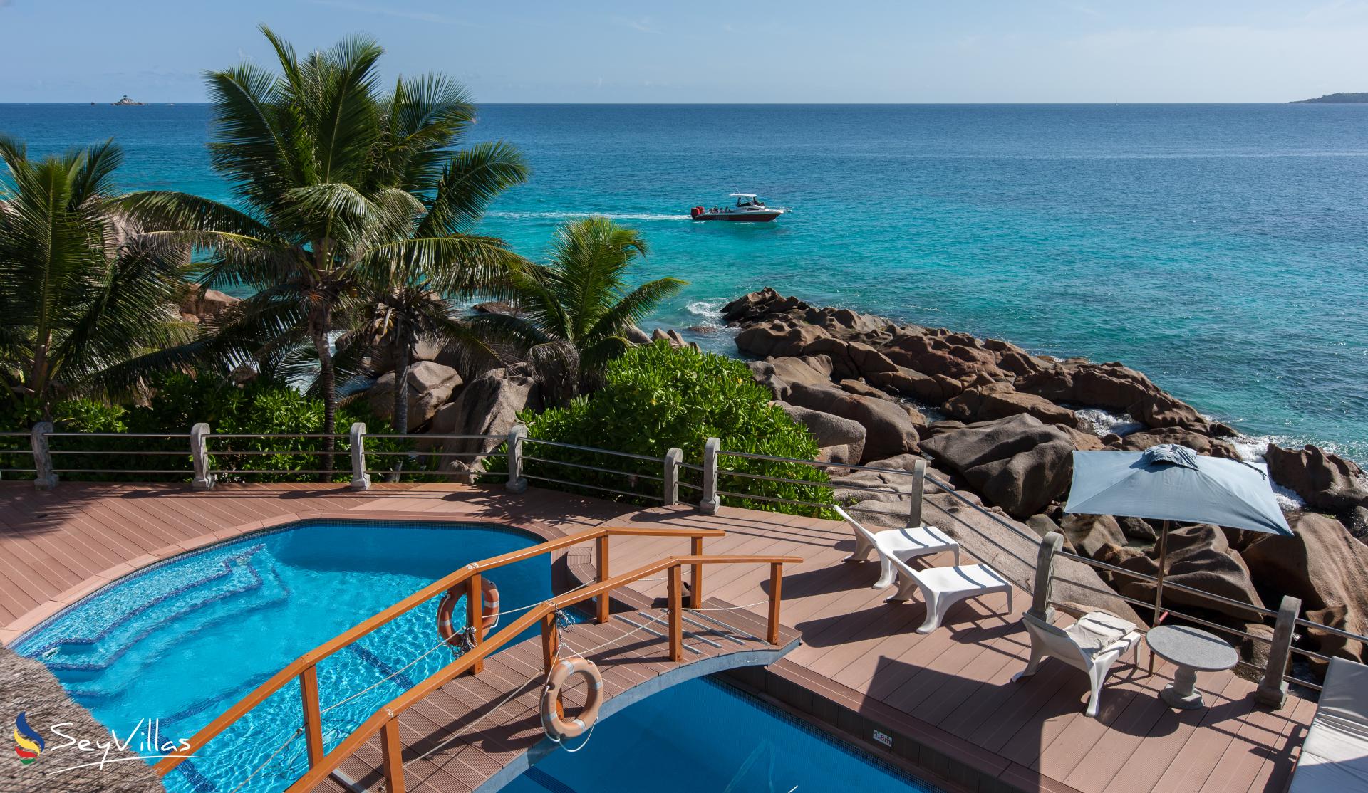 Patatran Village Hotel - Hotel - Outdoor area - La Digue (Seychelles