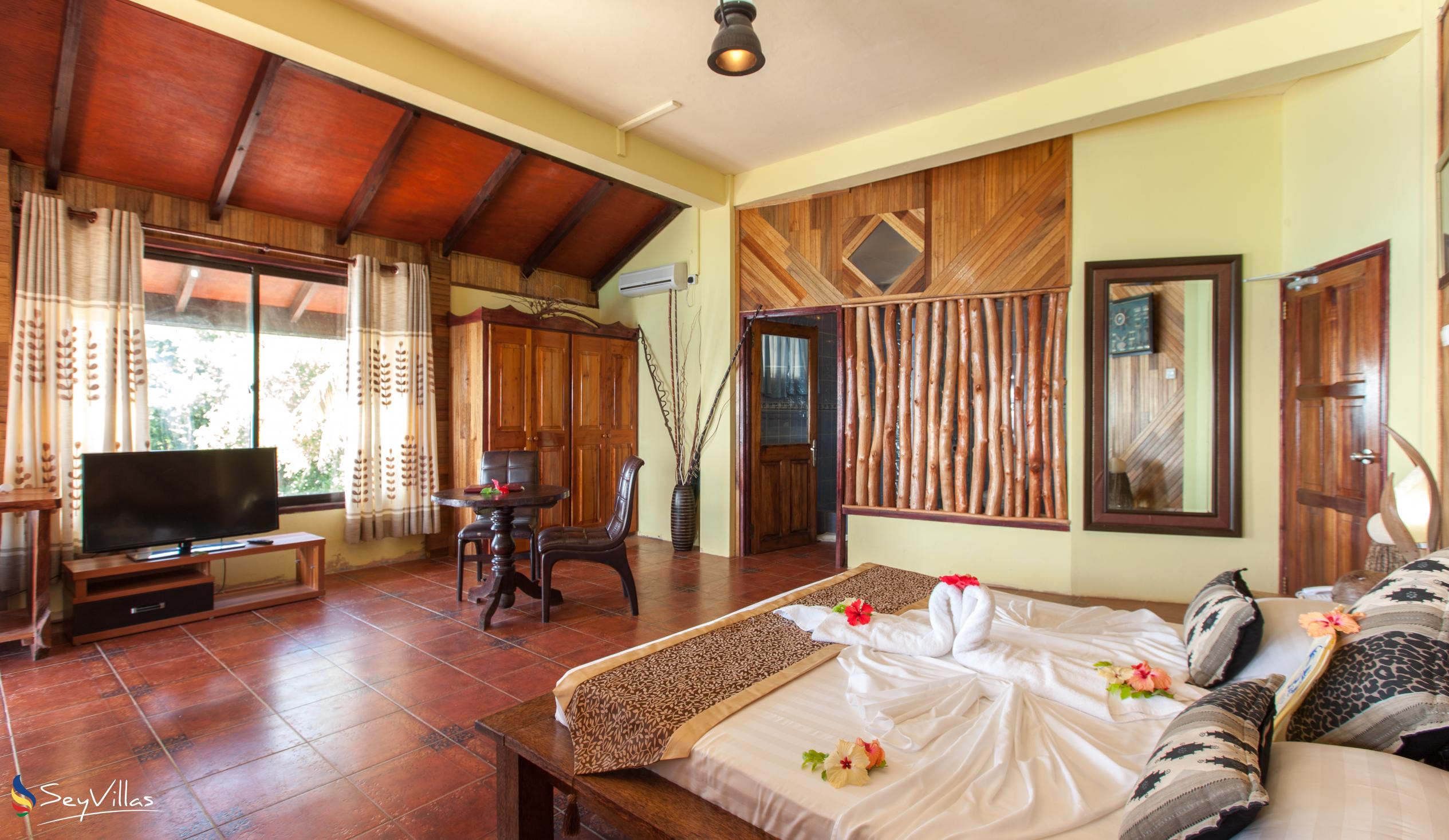 Foto 97: Patatran Village Hotel - Superior Zimmer - La Digue (Seychellen)