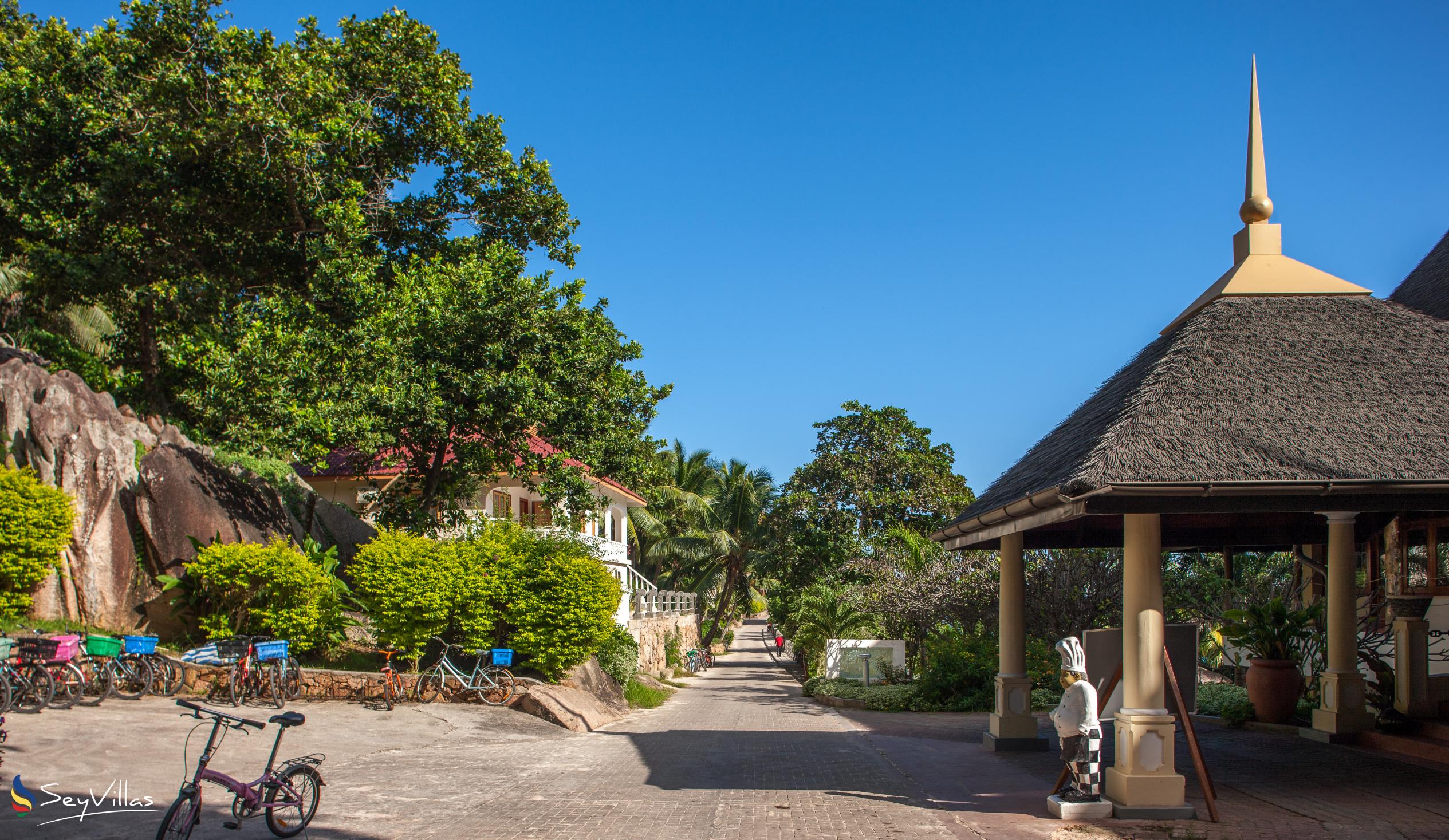 Patatran Village Hotel - Hotel - Aussenbereich - La Digue (Seychellen