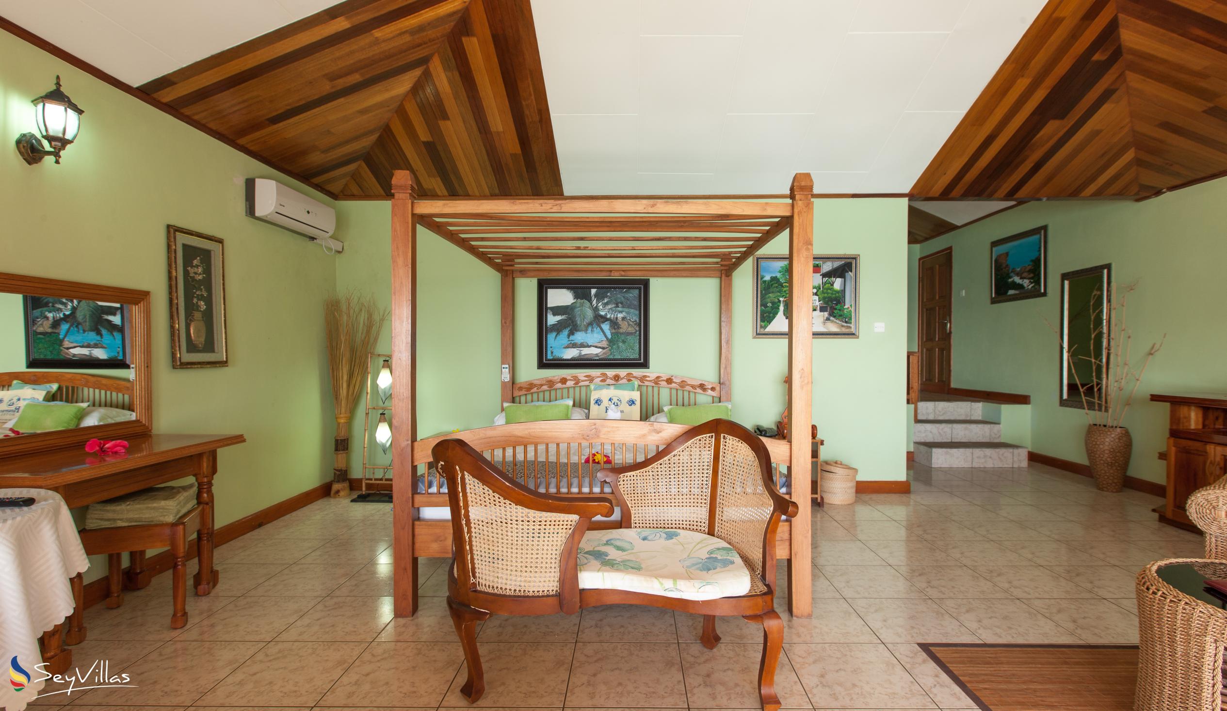 Foto 31: Patatran Village Hotel - Deluxe Zimmer - La Digue (Seychellen)