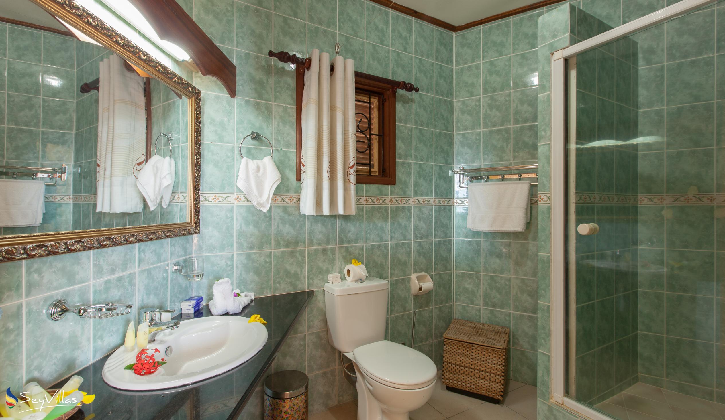 Foto 20: Patatran Village Hotel - Standard Zimmer - La Digue (Seychellen)