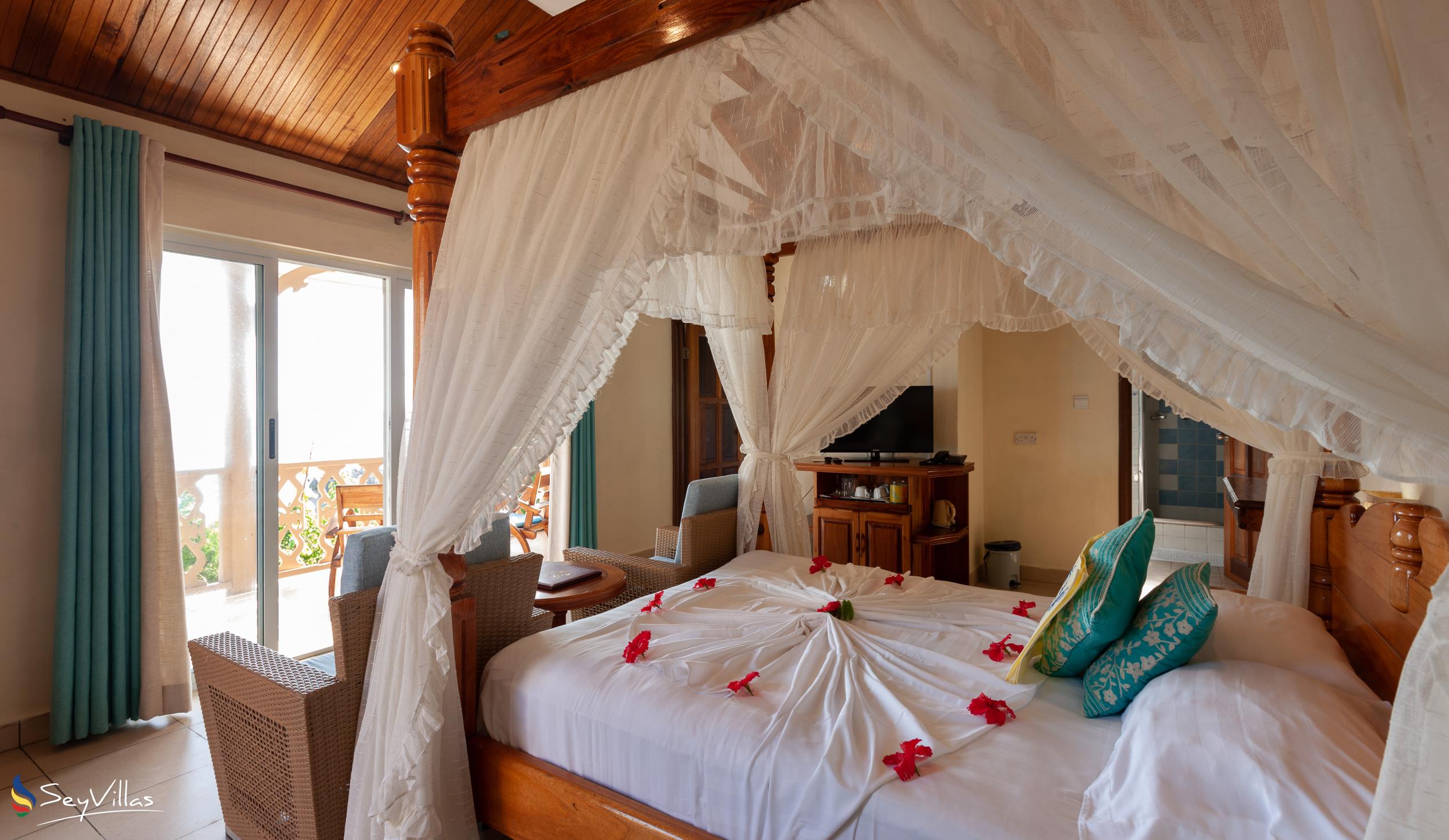 Foto 70: Patatran Village Hotel - Familienzimmer - La Digue (Seychellen)
