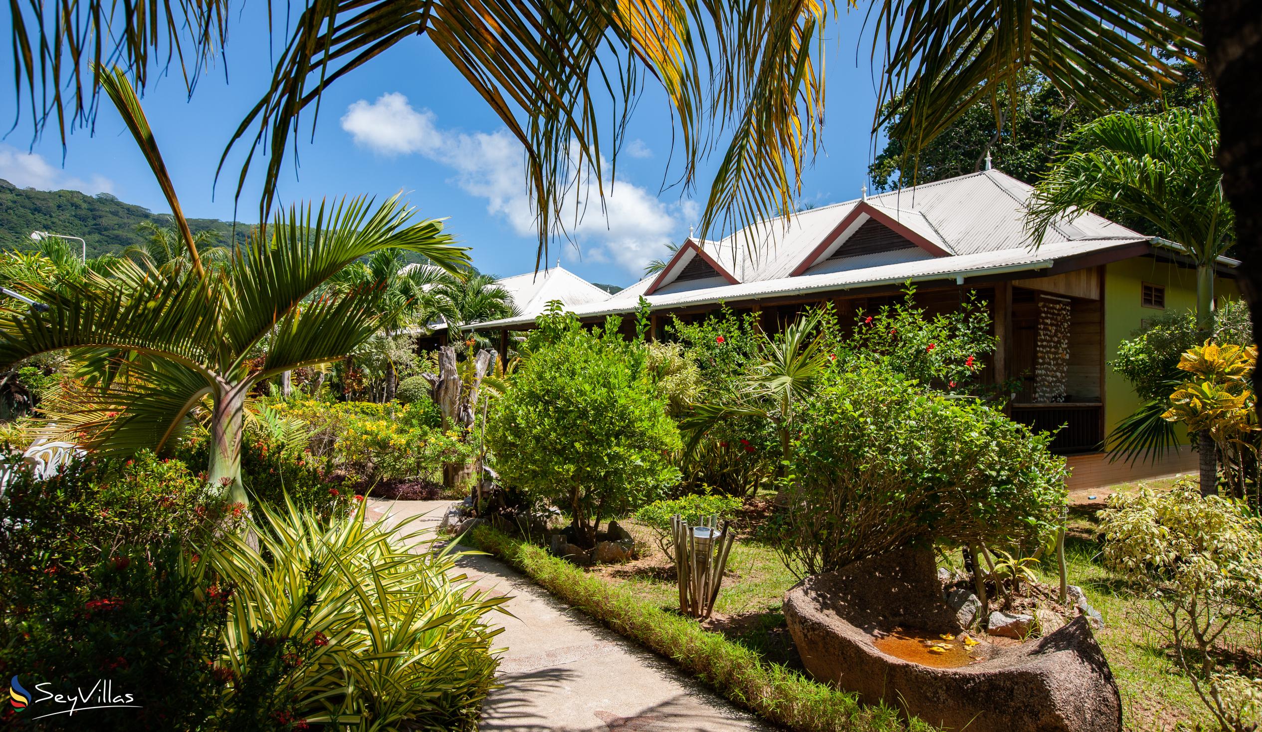 Photo 17: La Digue Holiday Villa - Outdoor area - La Digue (Seychelles)