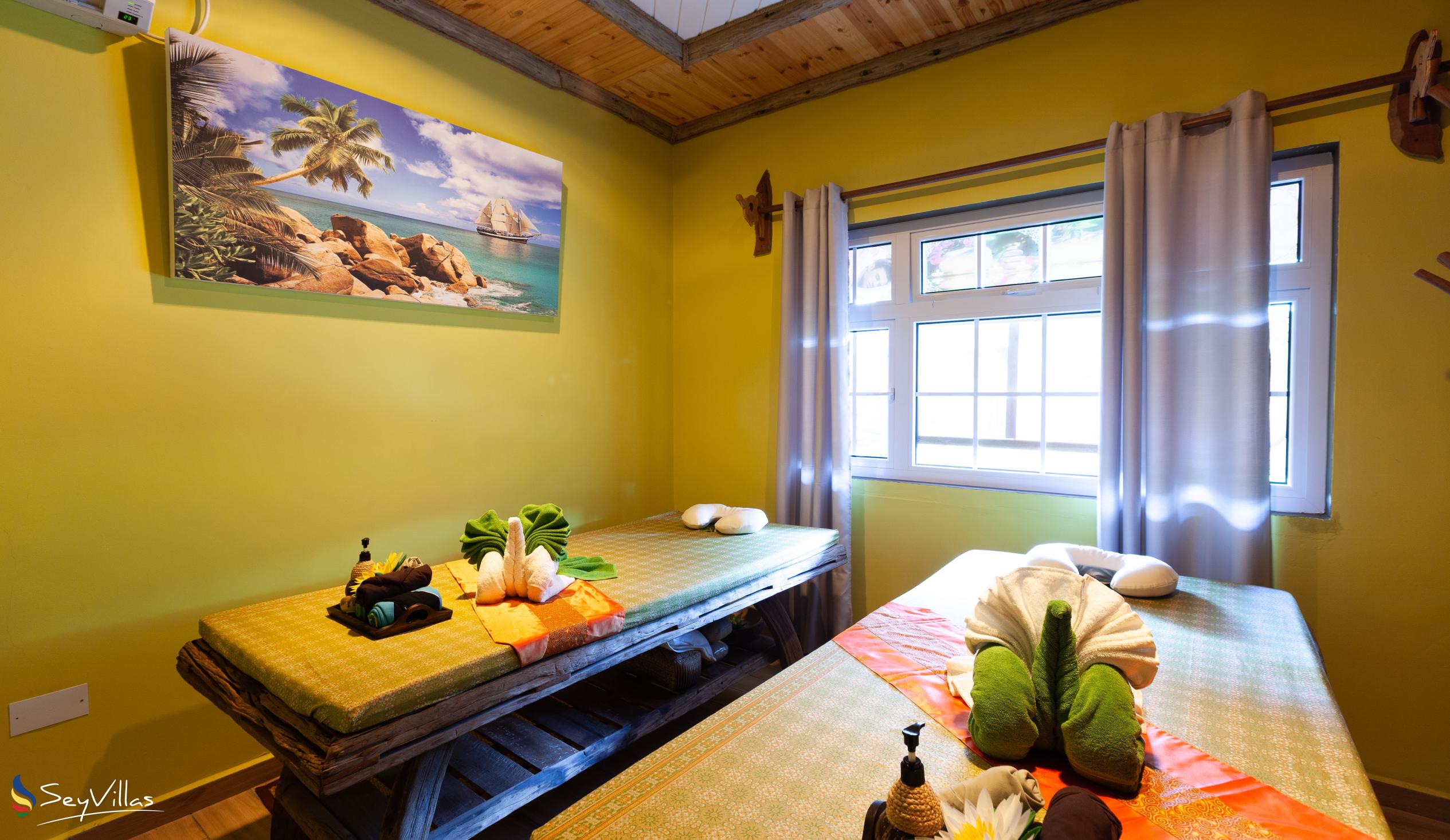Photo 43: La Digue Holiday Villa - Indoor area - La Digue (Seychelles)