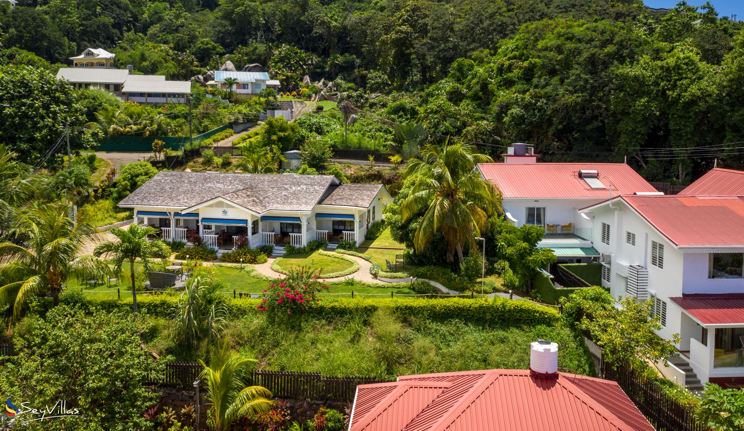 Foto 29: Le Relax Hotel & Restaurant - Aussenbereich - Mahé (Seychellen)