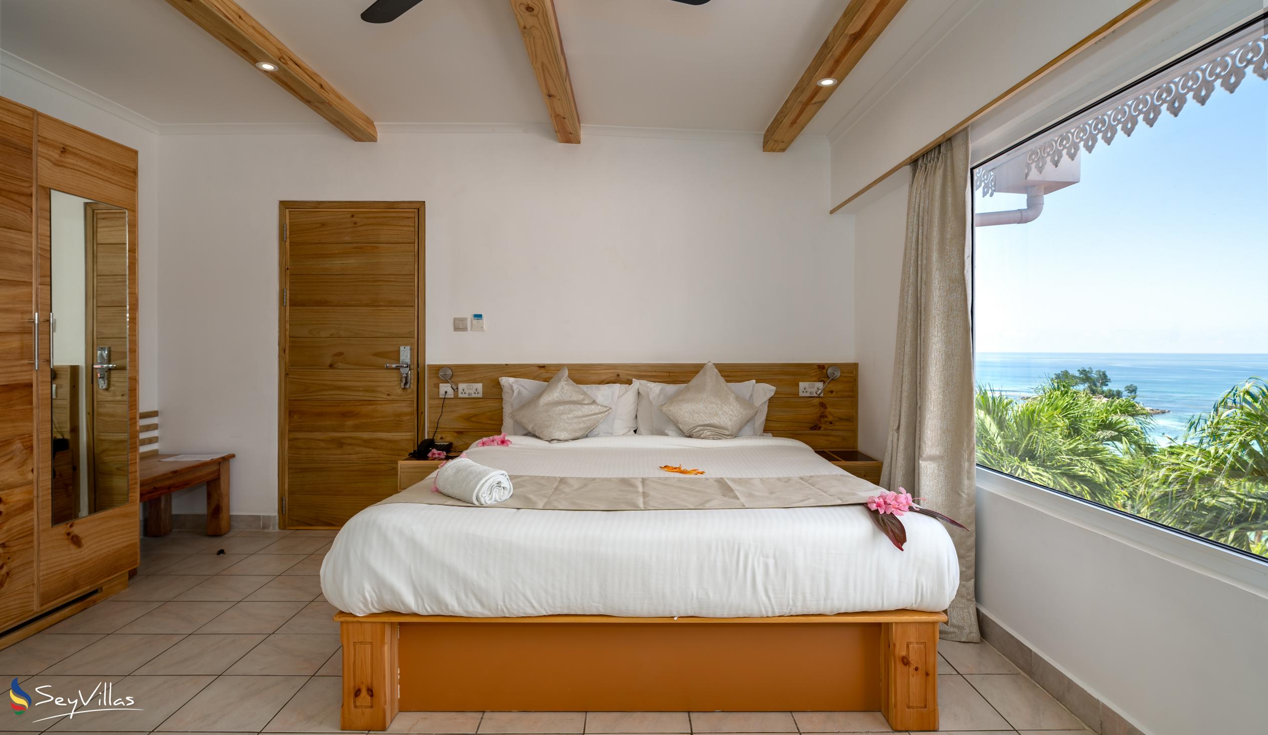 Foto 61: Le Relax Hotel & Restaurant - Superior Zimmer Meerblick - Mahé (Seychellen)