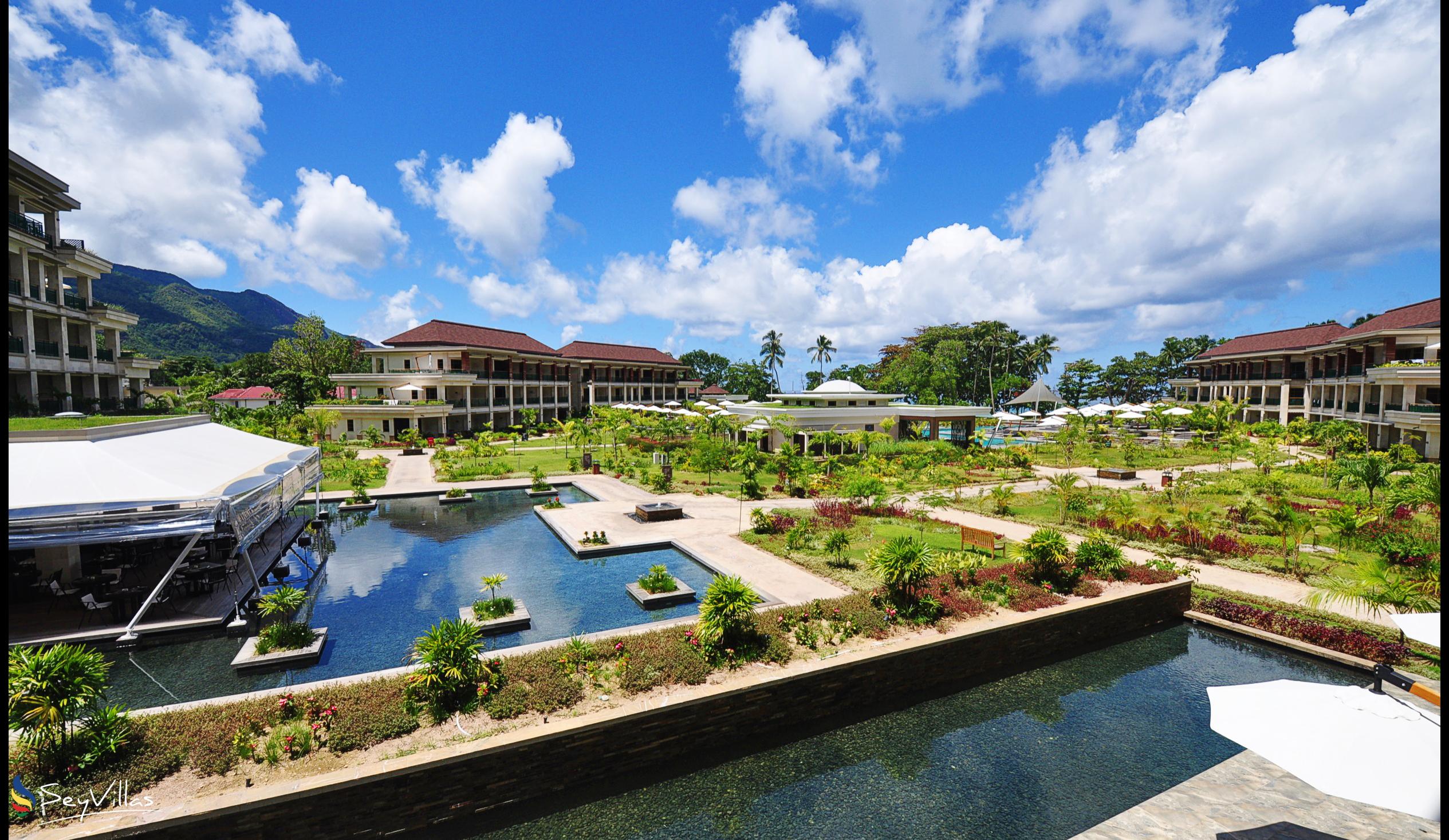 Foto 55: Savoy Resort & Spa - Aussenbereich - Mahé (Seychellen)