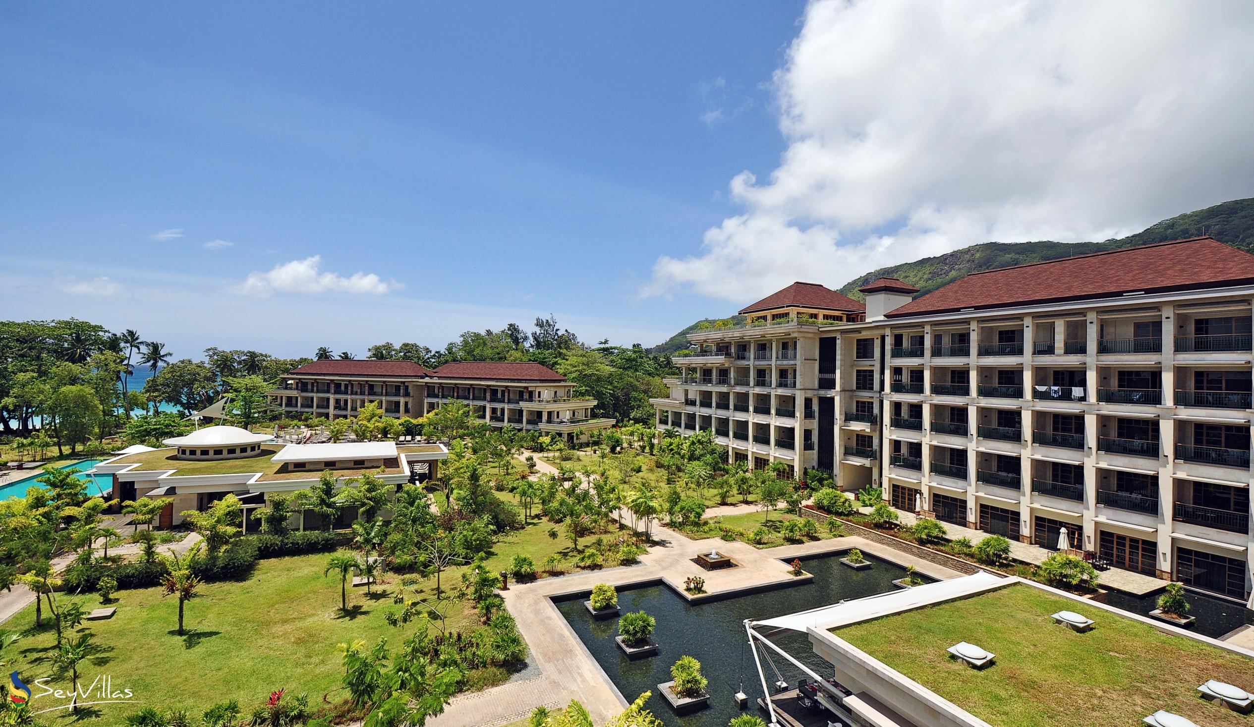 Foto 128: Savoy Resort & Spa - Deluxe Grand Vista Piscina - Mahé (Seychelles)