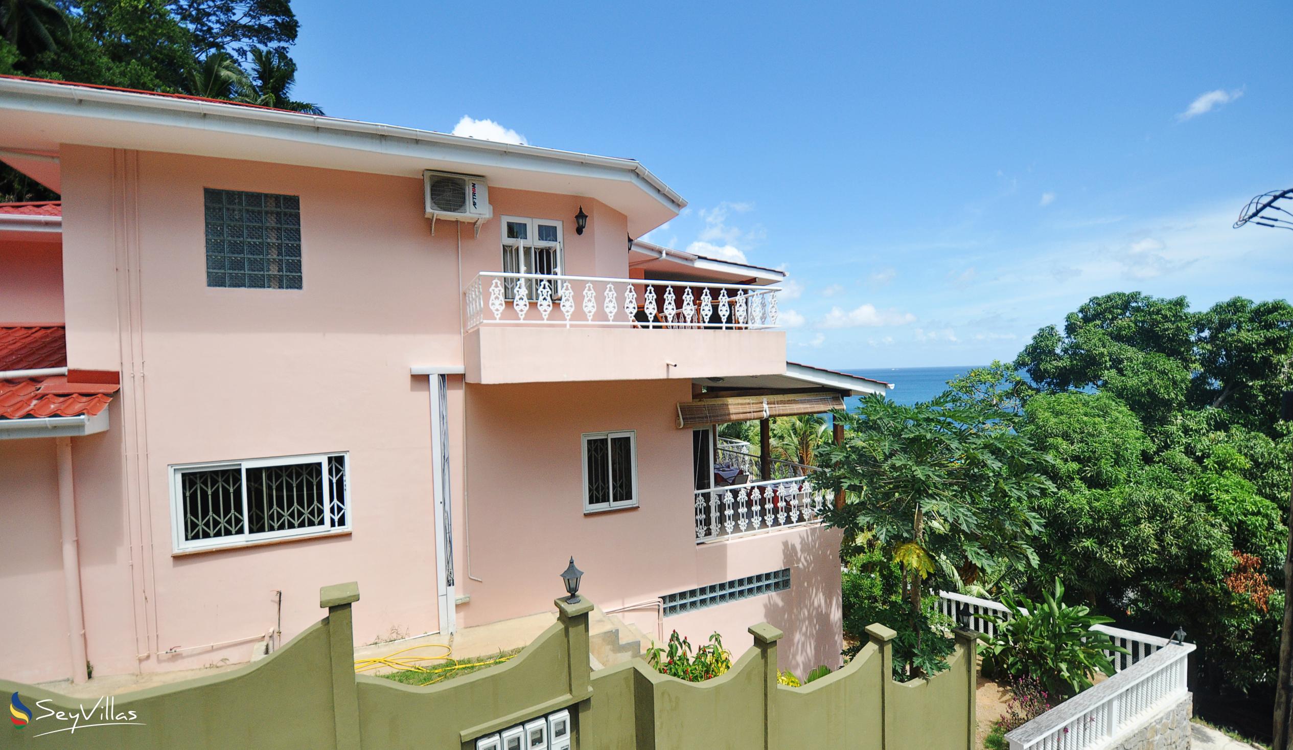 Foto 3: Glacis Heights Villa - Aussenbereich - Mahé (Seychellen)