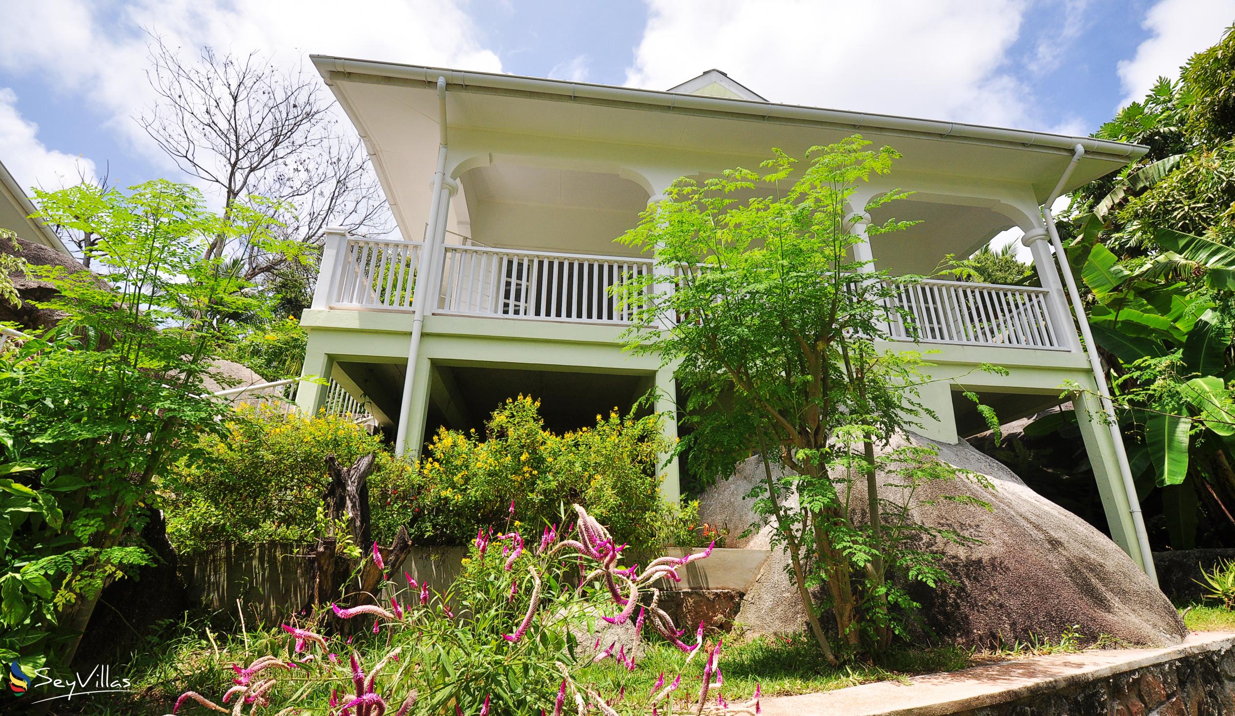 Petit Baie Chalet Apartment Outdoor area Mahé (Seychelles) Photo 2