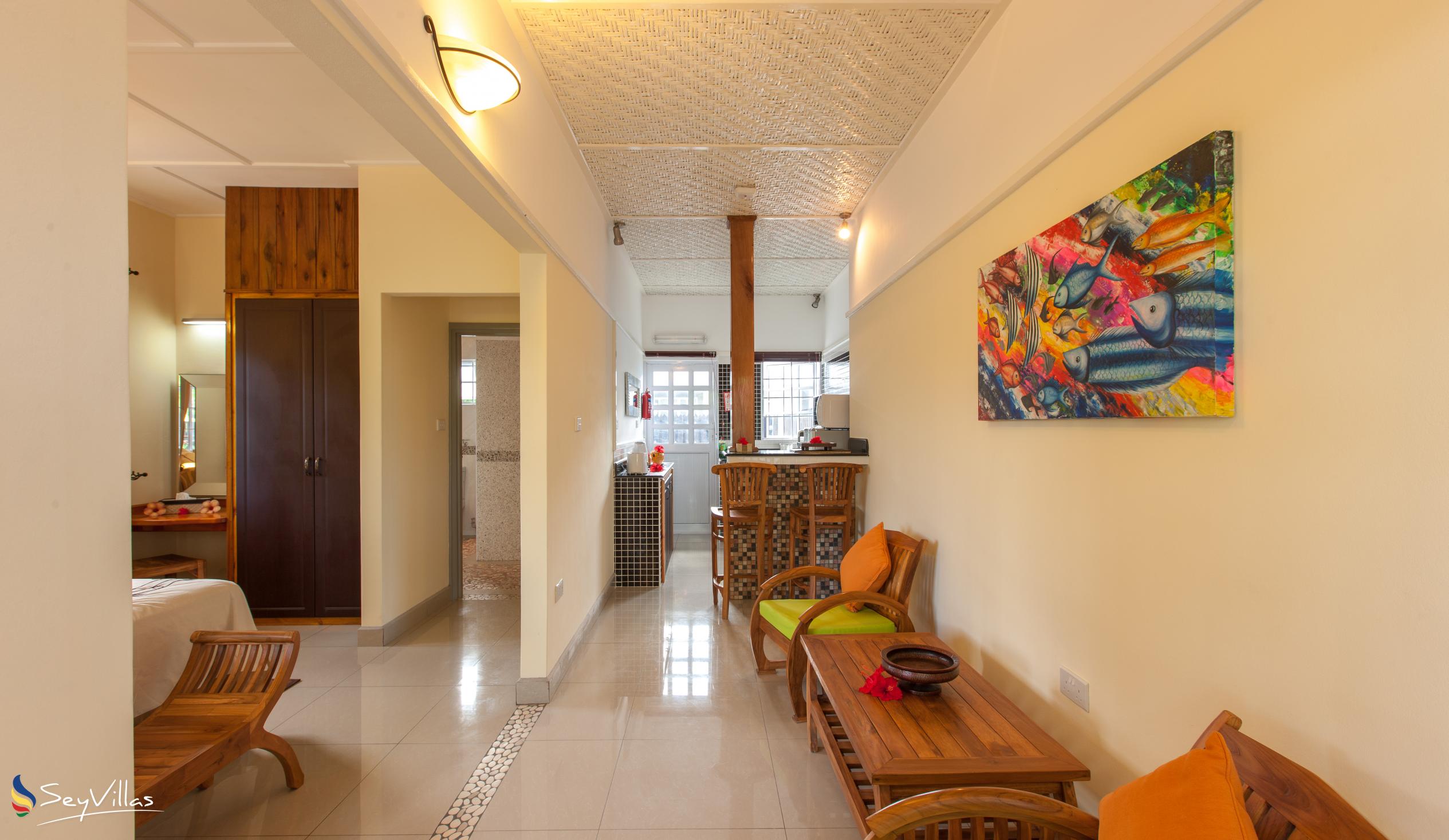 Photo 12: Maison Charme De L'ile - Garden View Apartment - La Digue (Seychelles)