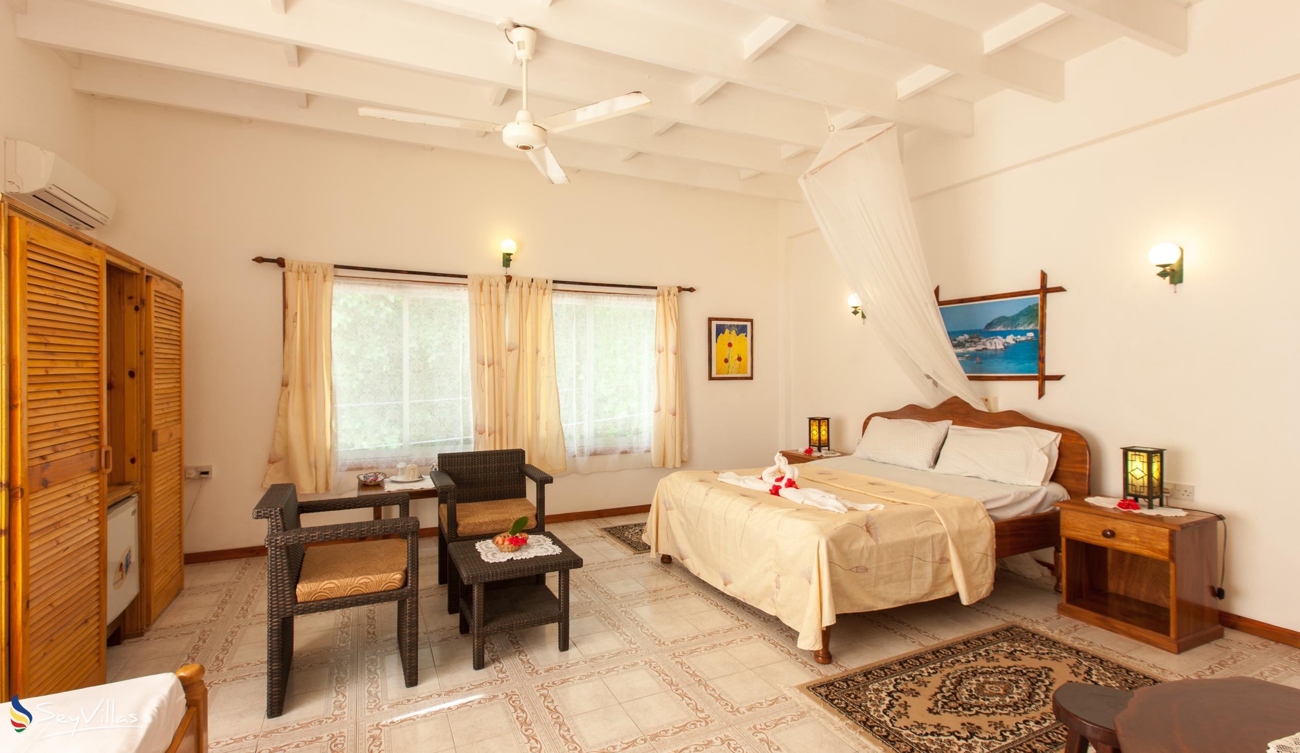 Photo 26: Zerof Guesthouse - Superior Family Room - La Digue (Seychelles)