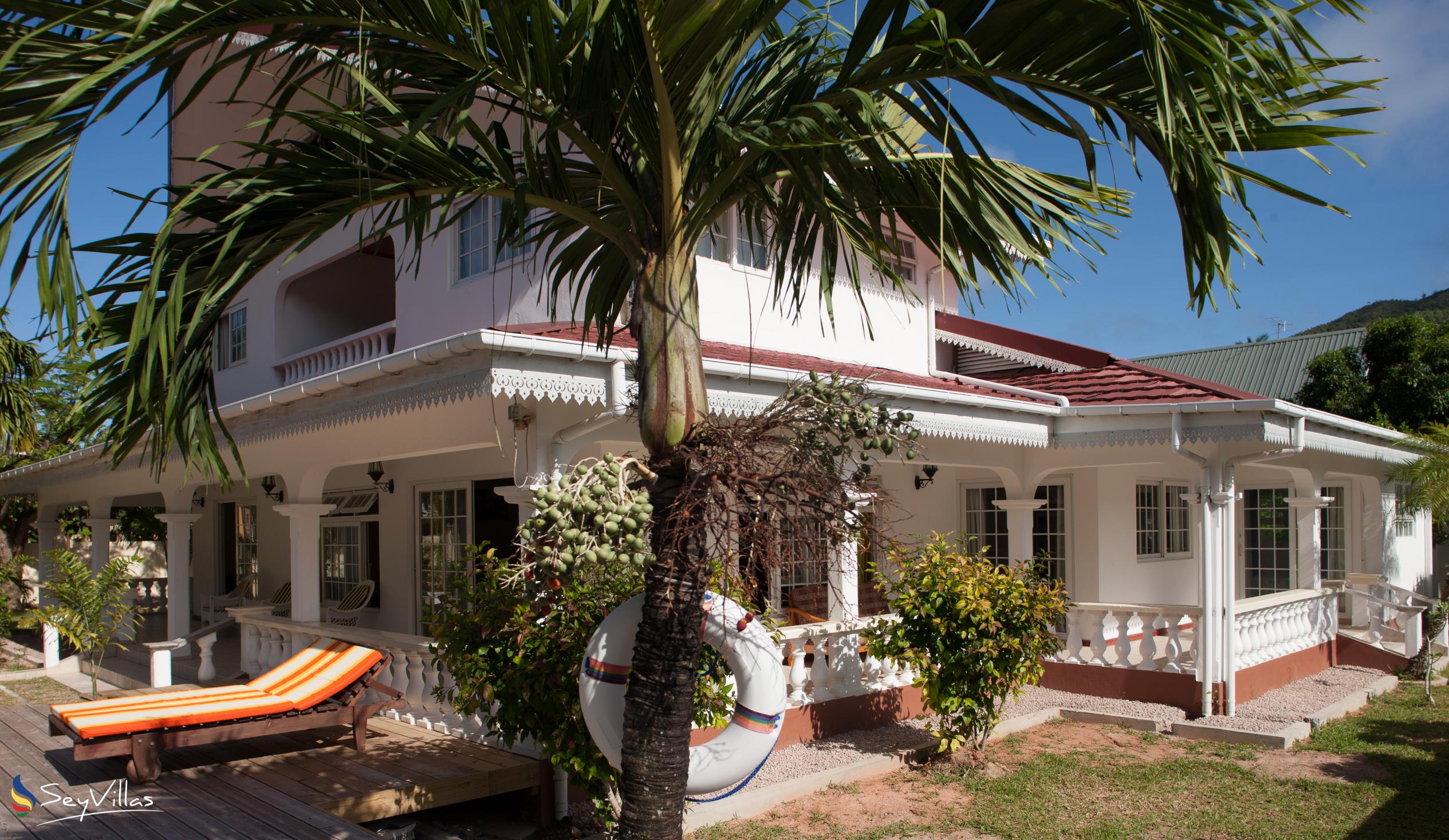 Photo 5: Villa Confort - Outdoor area - Praslin (Seychelles)