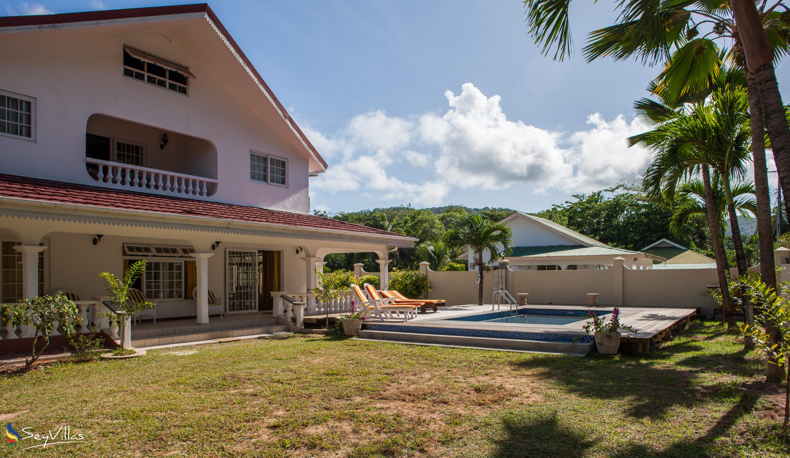 Foto 4: Villa Confort - Aussenbereich - Praslin (Seychellen)