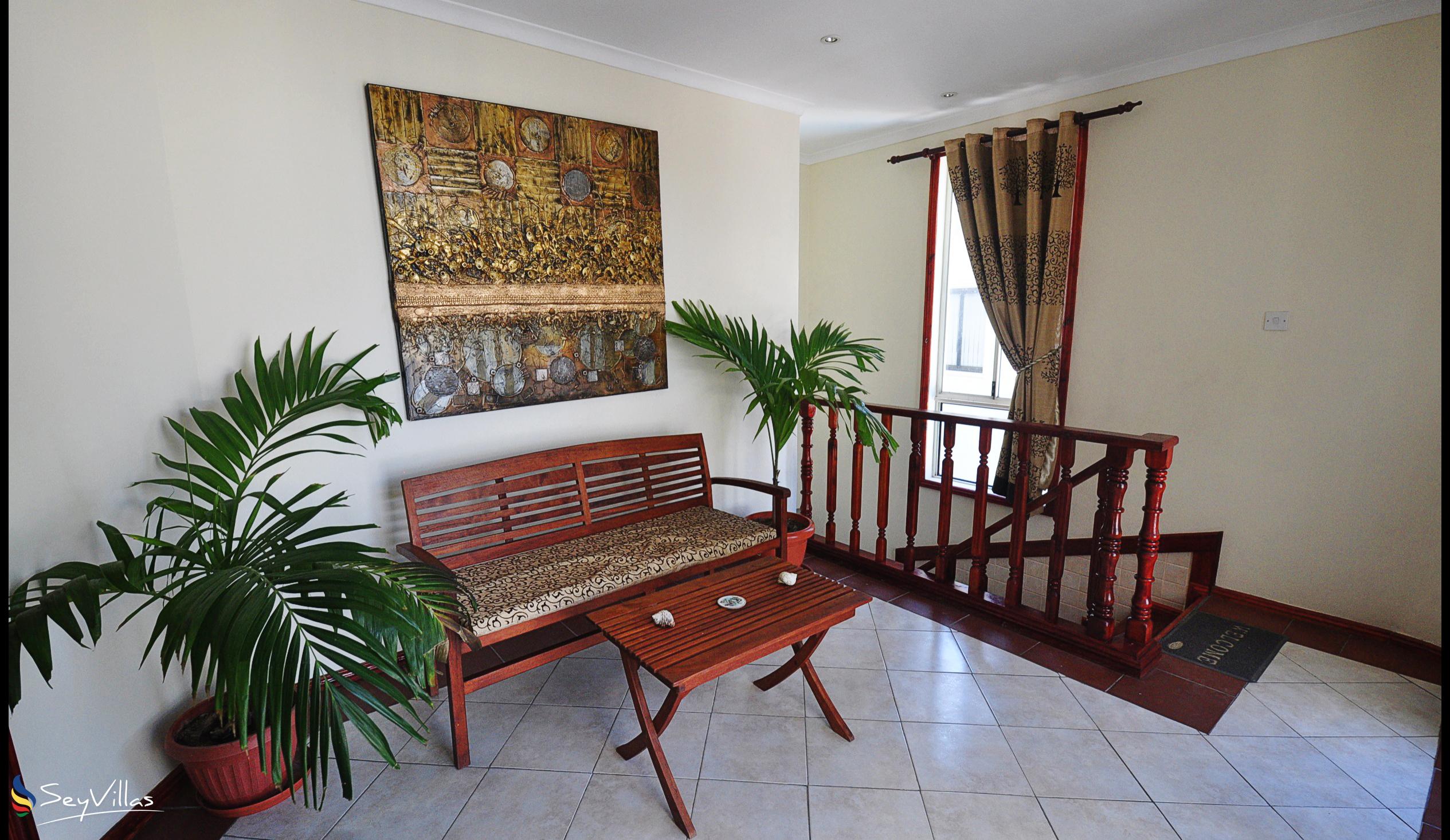 Photo 17: Carana Hilltop Villa - Indoor area - Mahé (Seychelles)