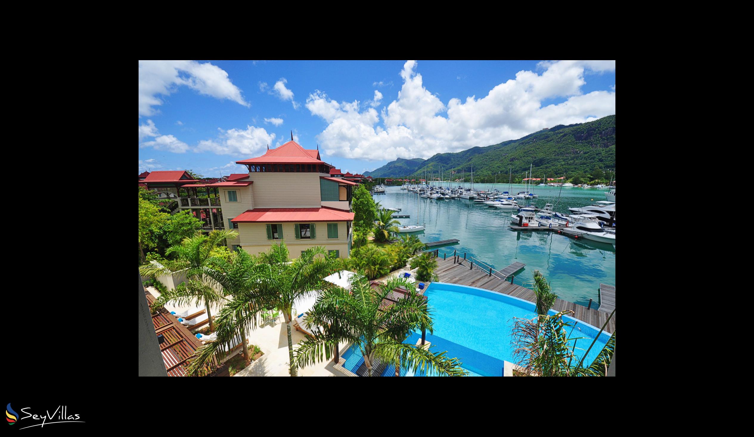 Photo 1: Eden Bleu Hotel - Outdoor area - Mahé (Seychelles)