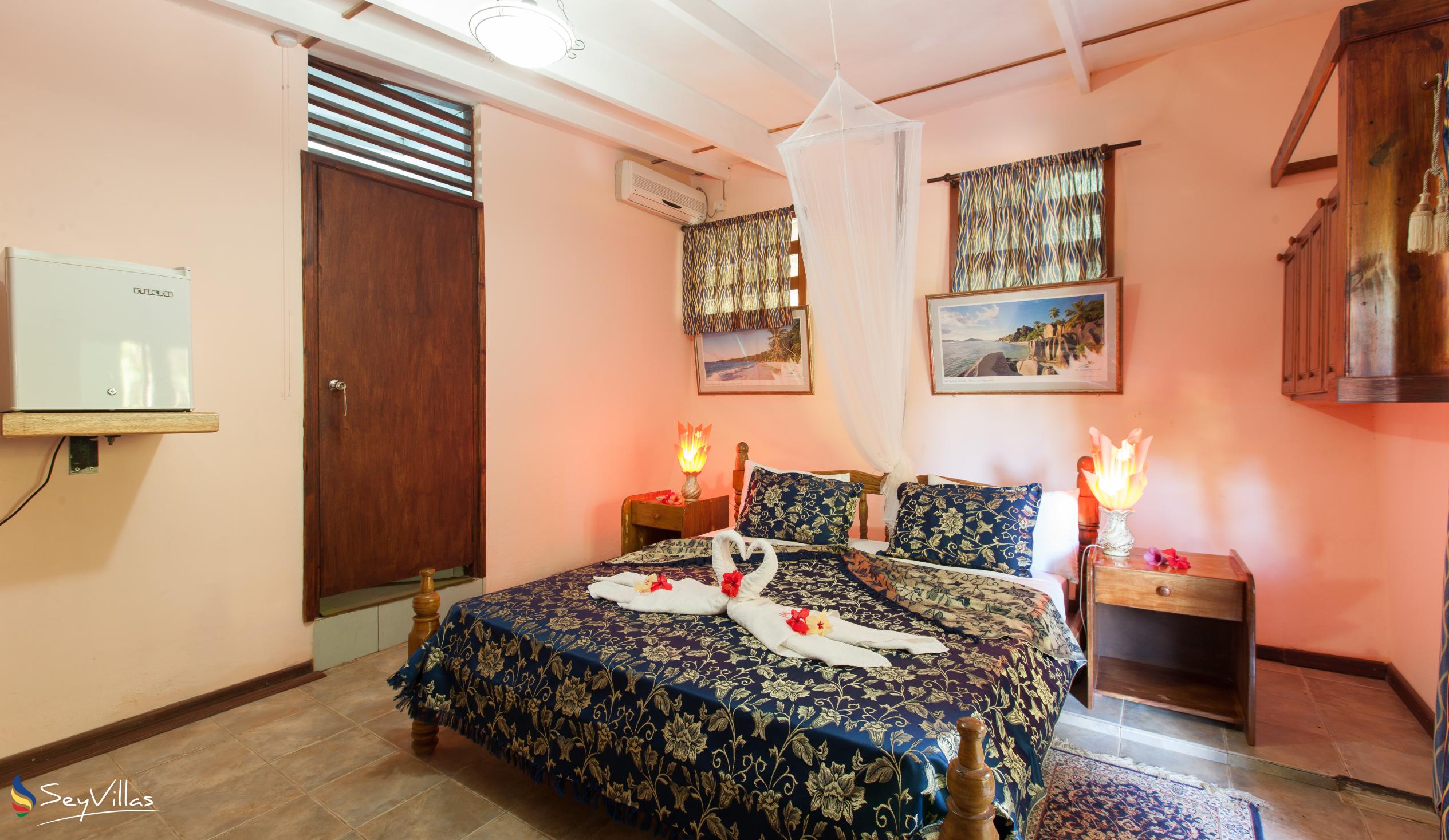 Foto 26: Belle des Iles Guest House - Standard Zimmer ohne Küche - La Digue (Seychellen)