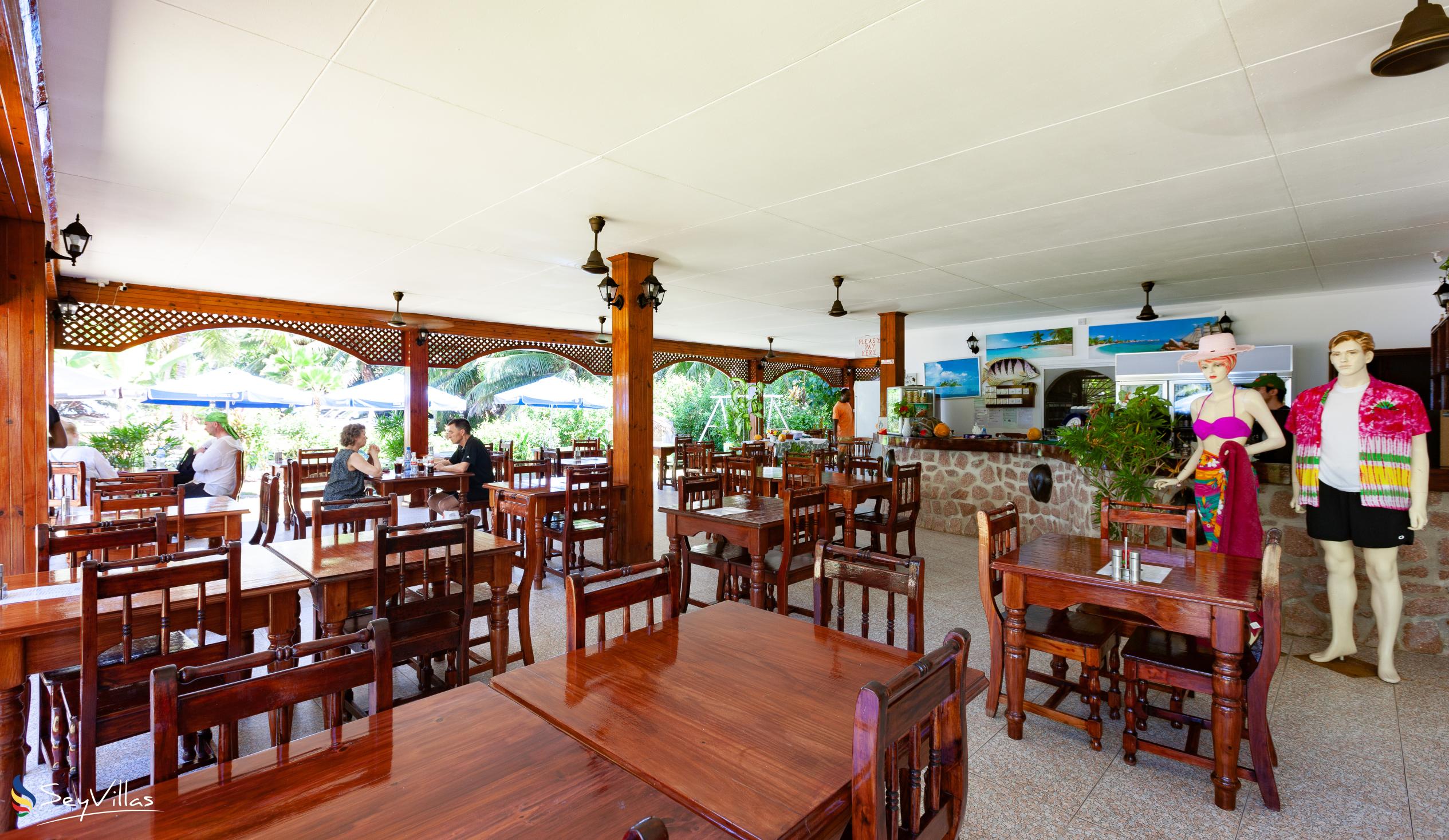 Photo 20: Le Chevalier Bay Guesthouse - Indoor area - Praslin (Seychelles)