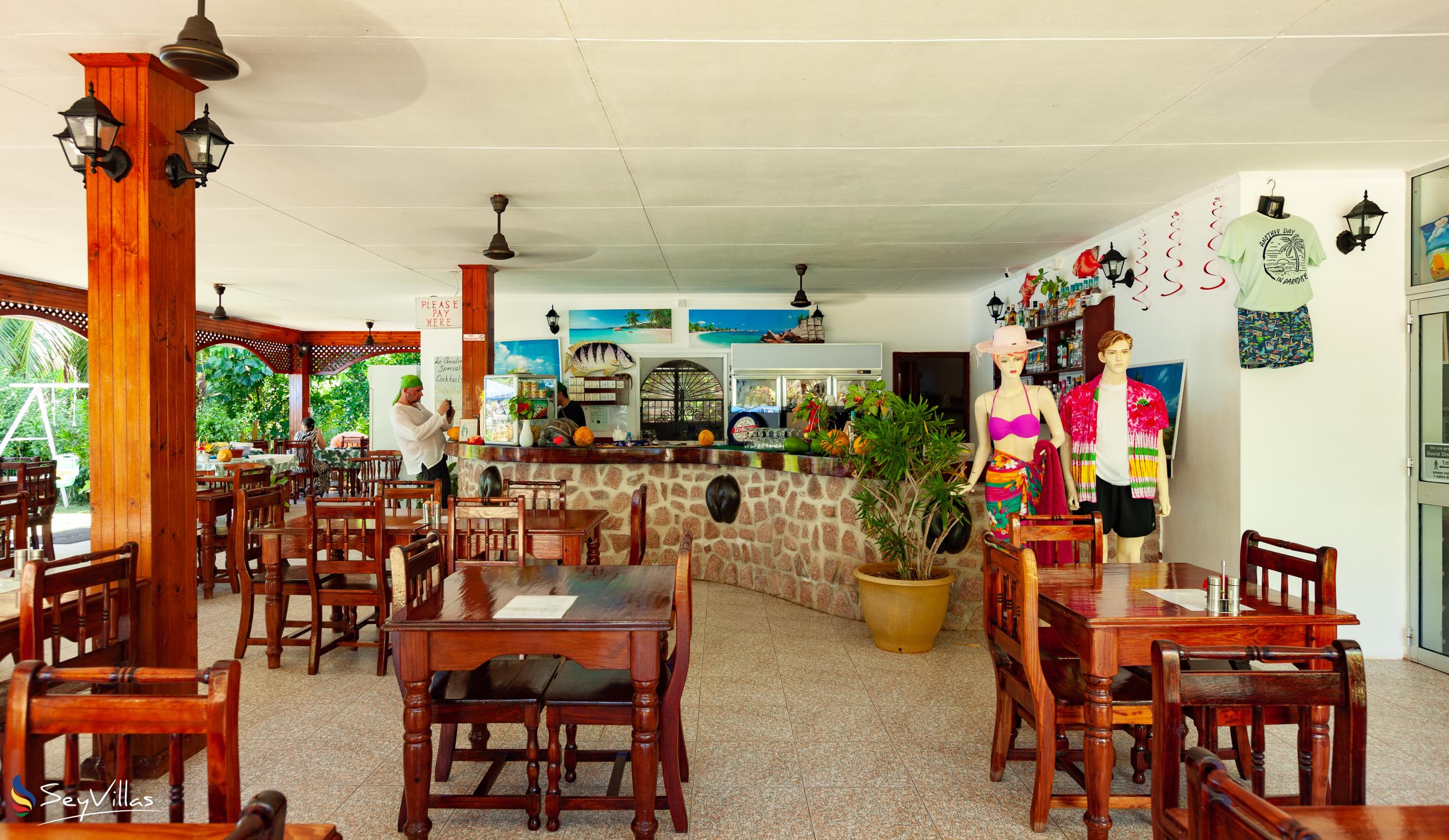 Photo 19: Le Chevalier Bay Guesthouse - Indoor area - Praslin (Seychelles)