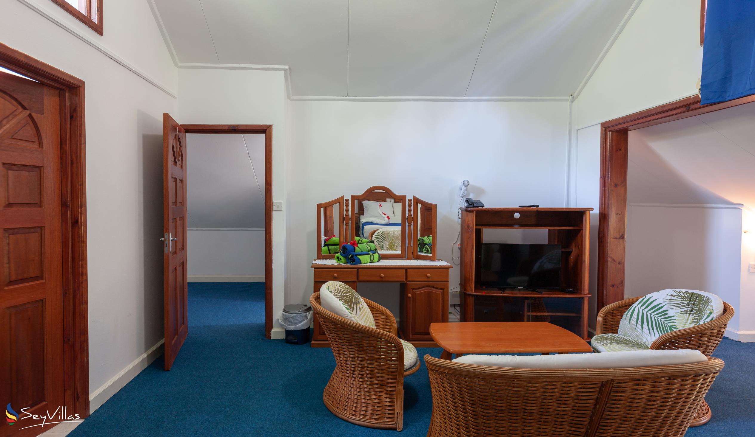 Foto 49: Le Chevalier Bay Guesthouse - Chambre Familiale - Praslin (Seychelles)