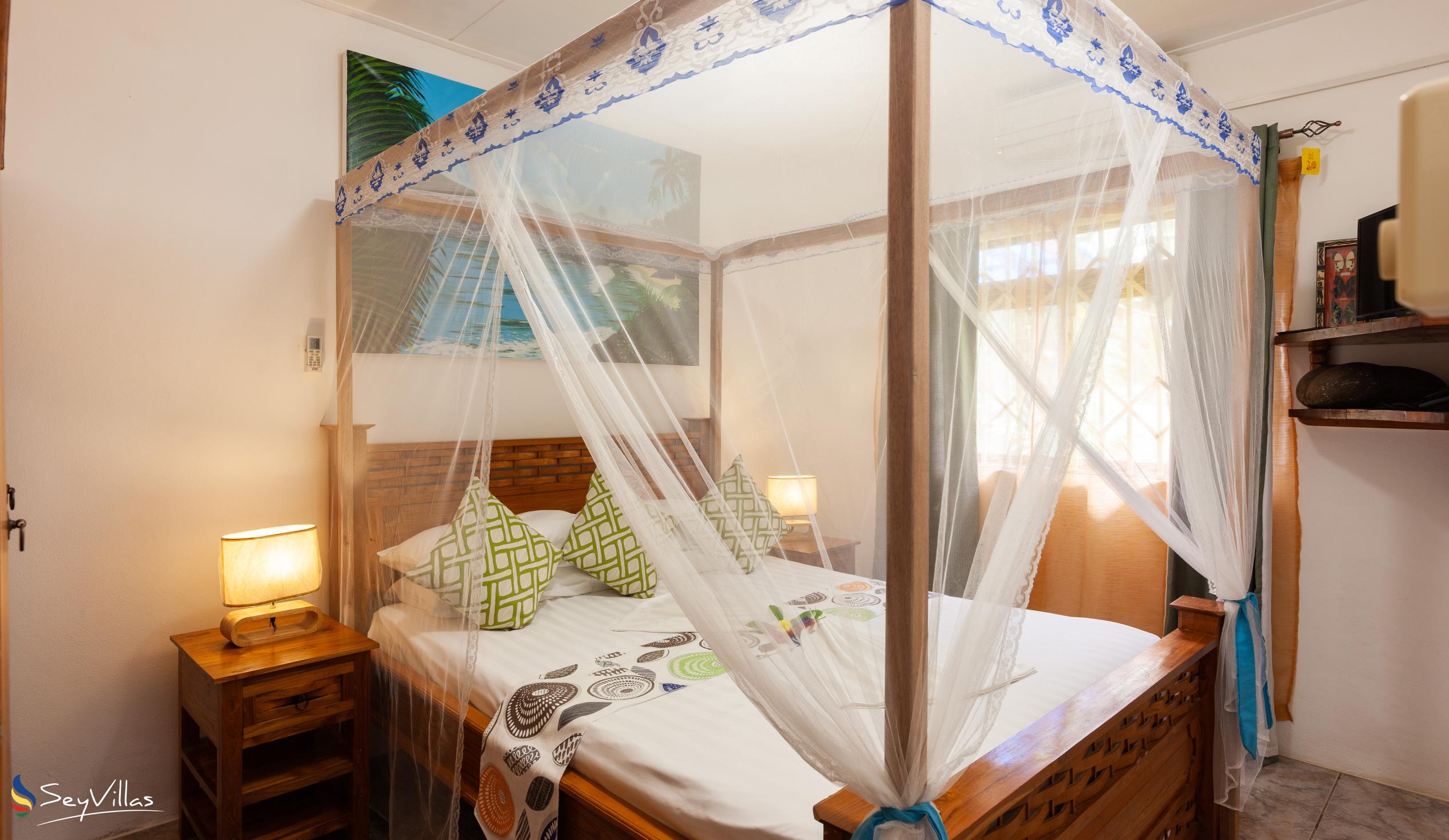Photo 30: Buisson Guest House - Eliconia Room - La Digue (Seychelles)