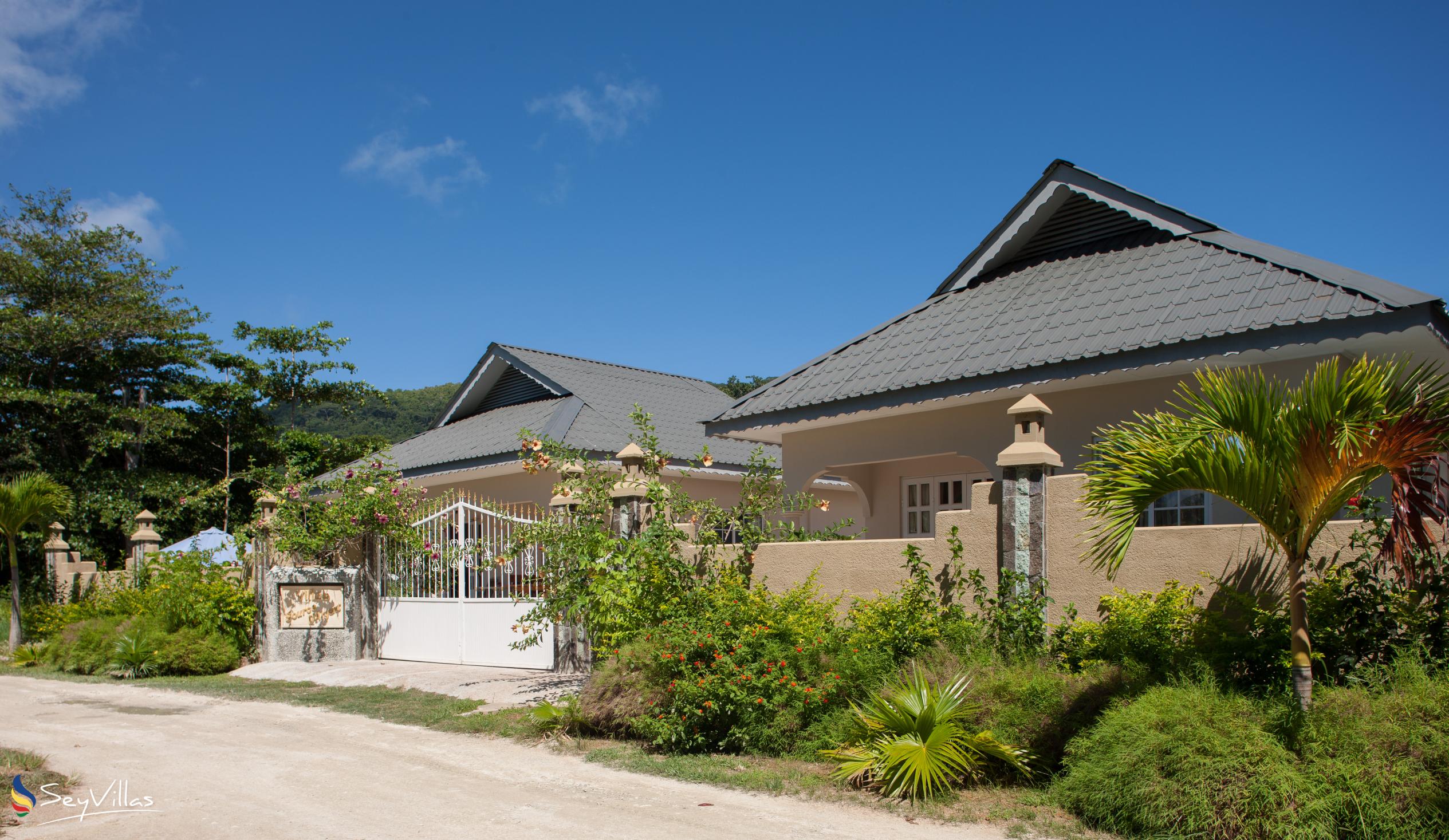 Photo 4: Villa Source D'Argent - Outdoor area - La Digue (Seychelles)