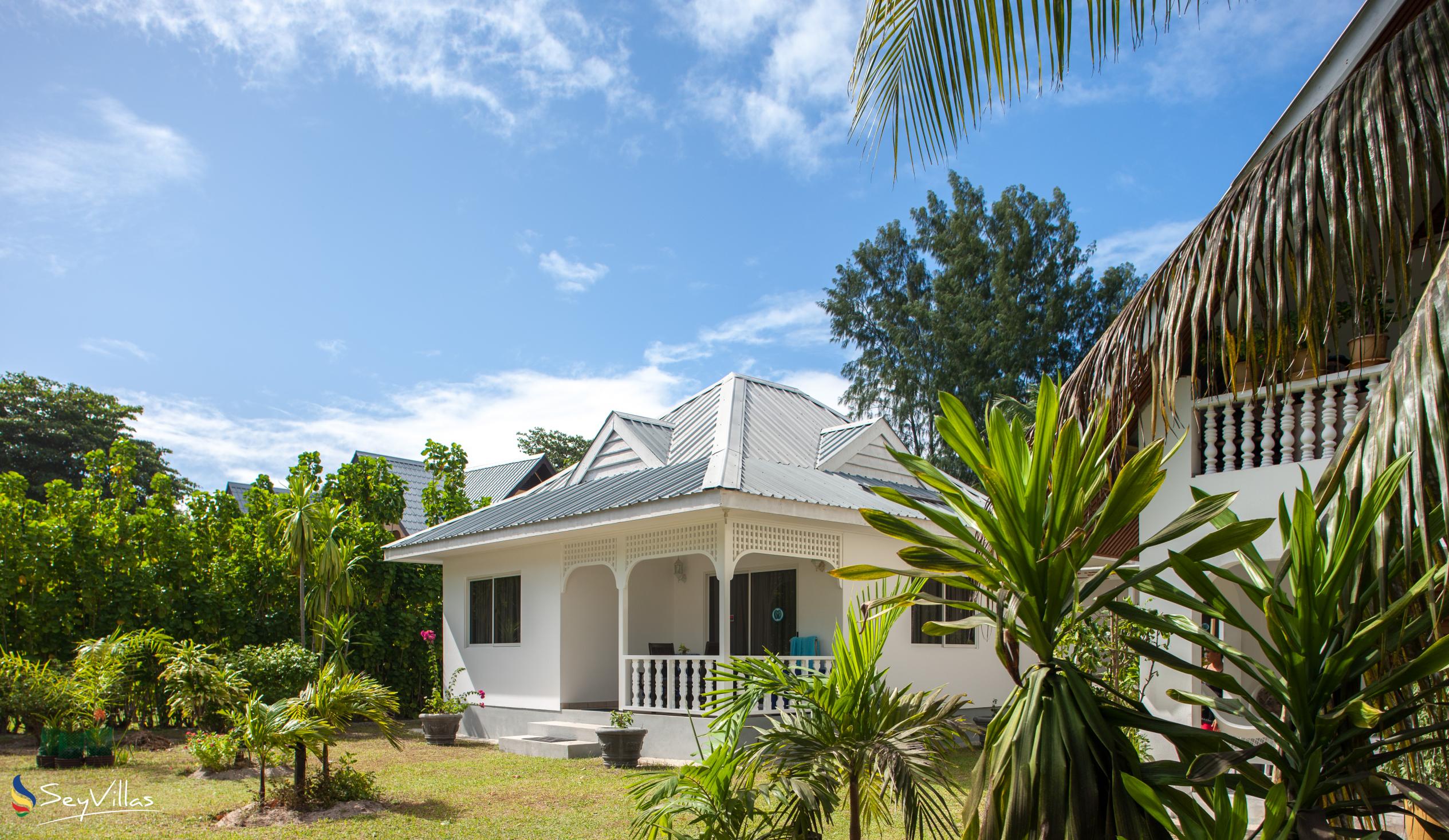 Foto 9: Cap Jean Marie Beach Villas - Aussenbereich - Praslin (Seychellen)