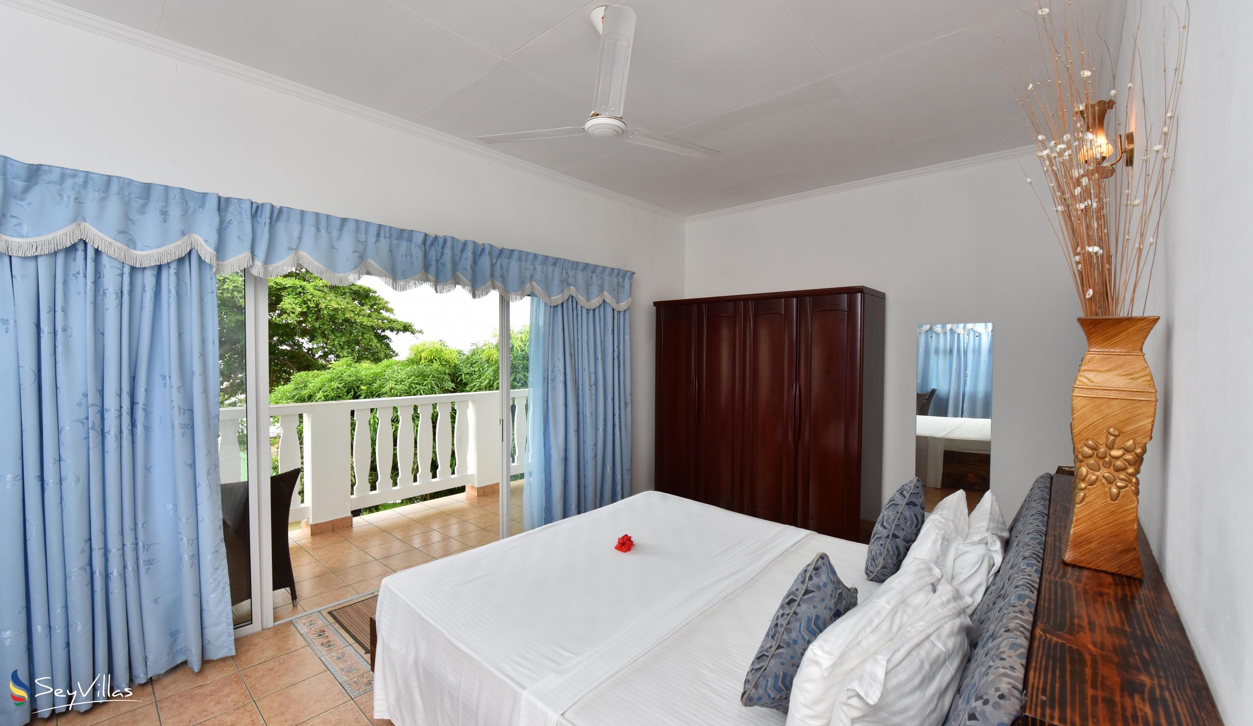 Foto 13: The Diver's Lodge - Chambre standard (premier étage) - Mahé (Seychelles)