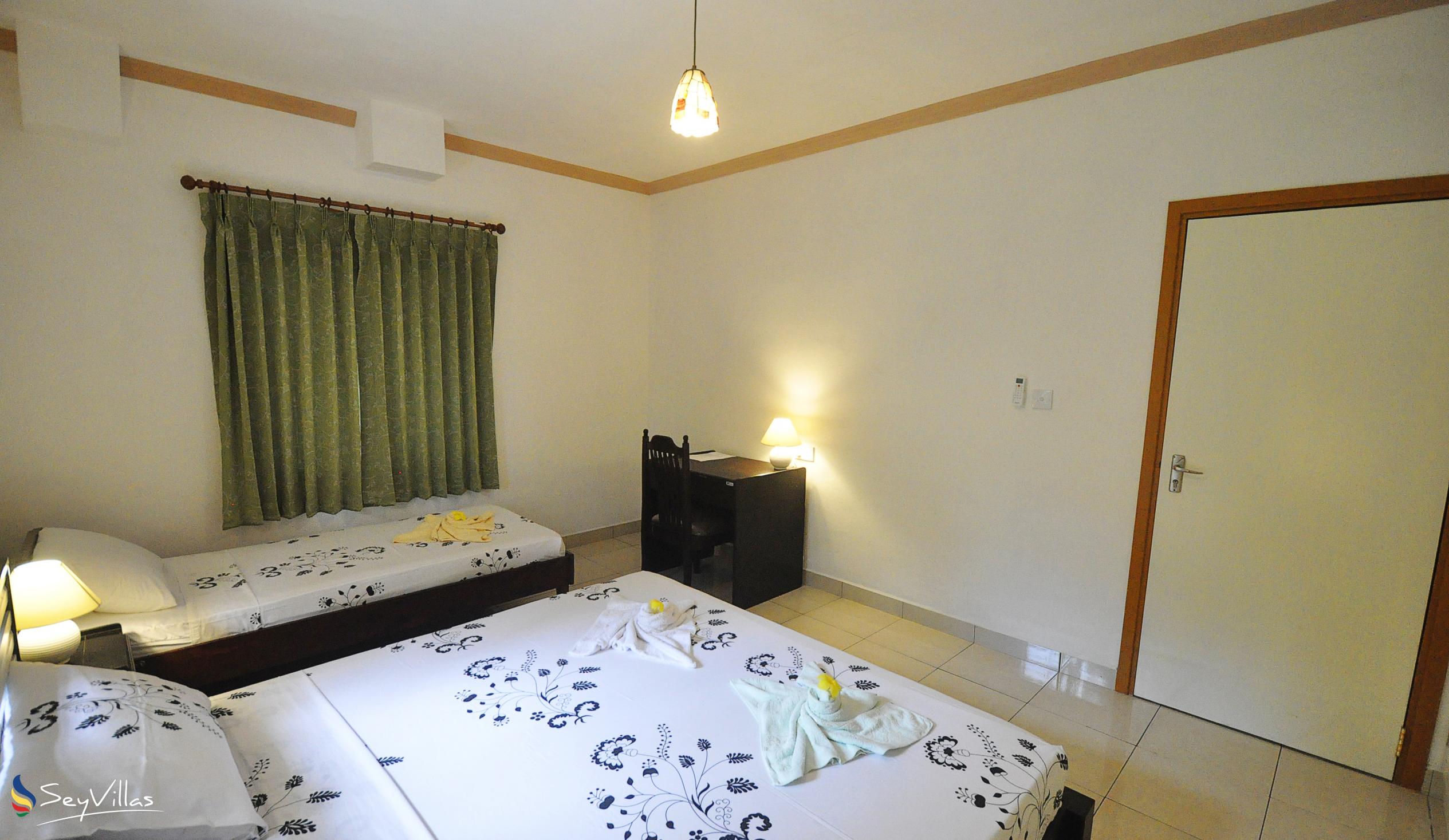 Foto 45: Forest Lodge Guest House - Appartement mit Balkon - Mahé (Seychellen)
