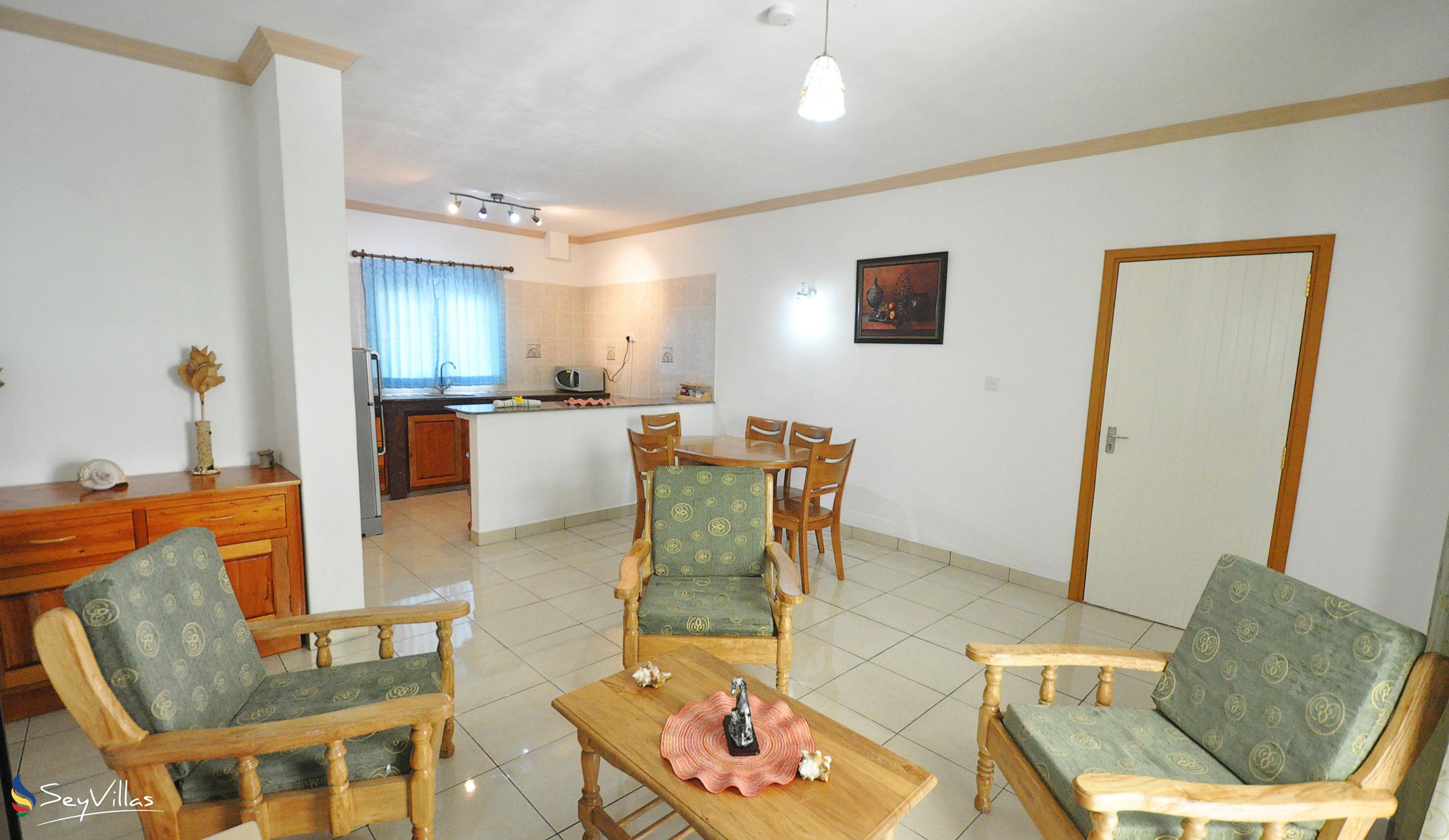 Foto 36: Forest Lodge Guest House - Appartement mit Balkon - Mahé (Seychellen)