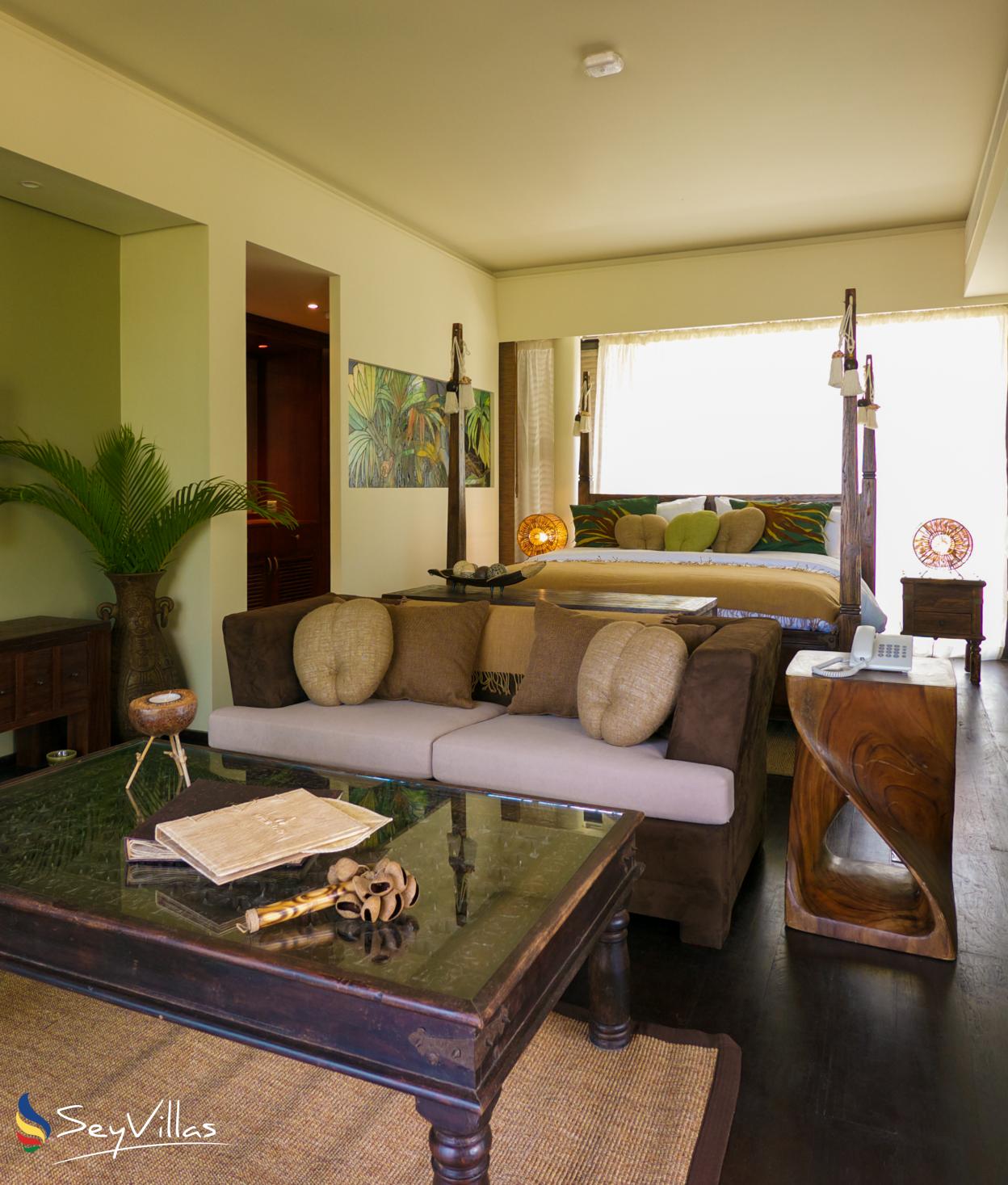 Foto 72: Dhevatara Beach Hotel - Classic-Suite mit Kingsize-Bett - Praslin (Seychellen)