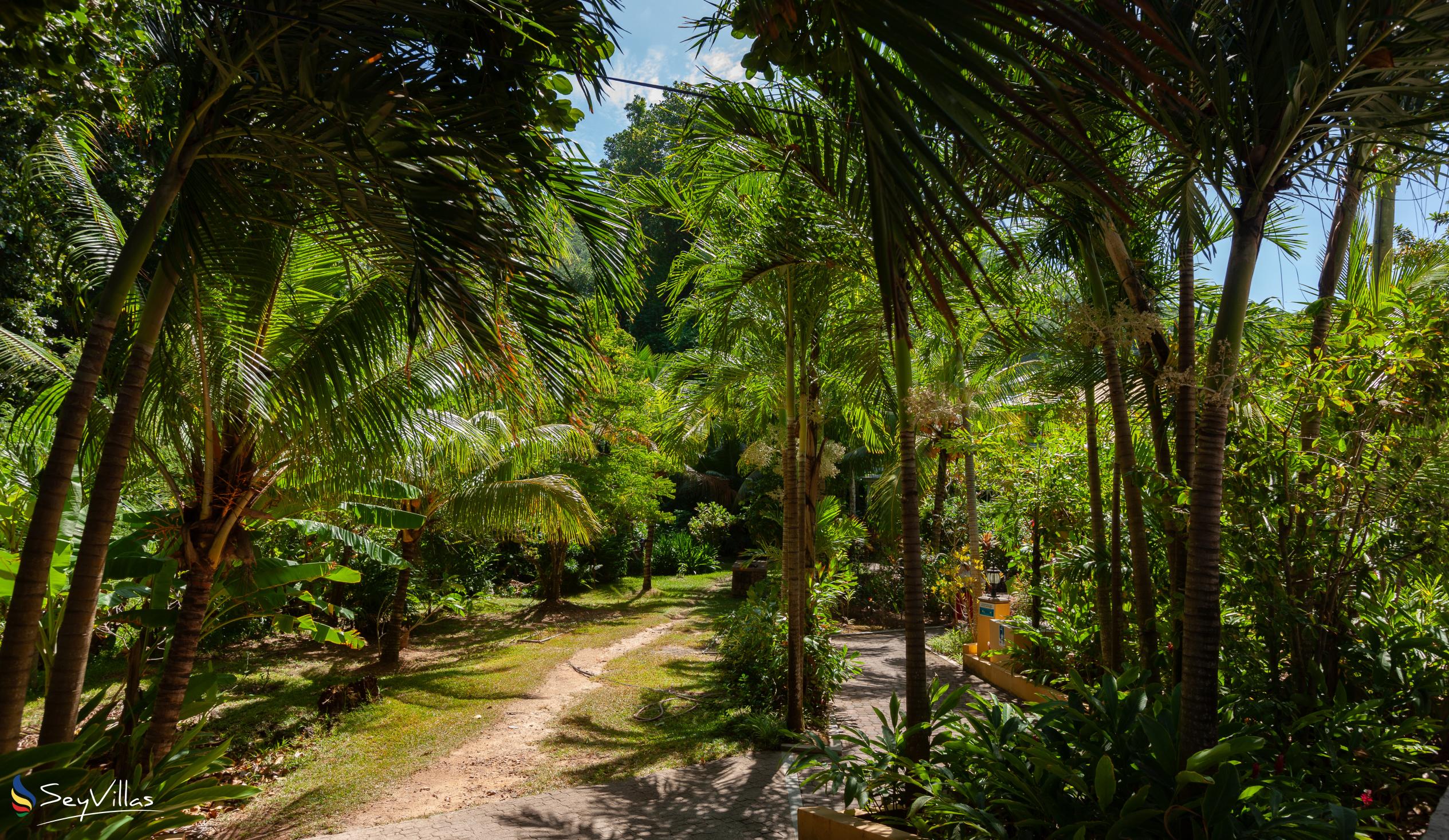 Photo 73: O'Soleil Chalets - Outdoor area - La Digue (Seychelles)