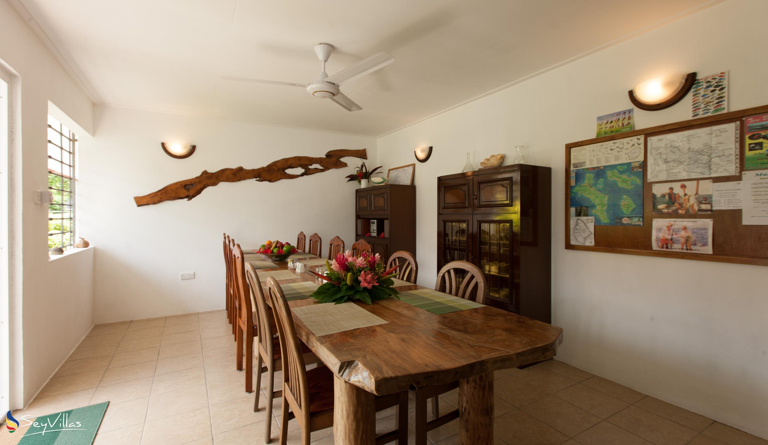 Photo 9: Le Relax St. Joseph Guest House - Indoor area - Praslin (Seychelles)