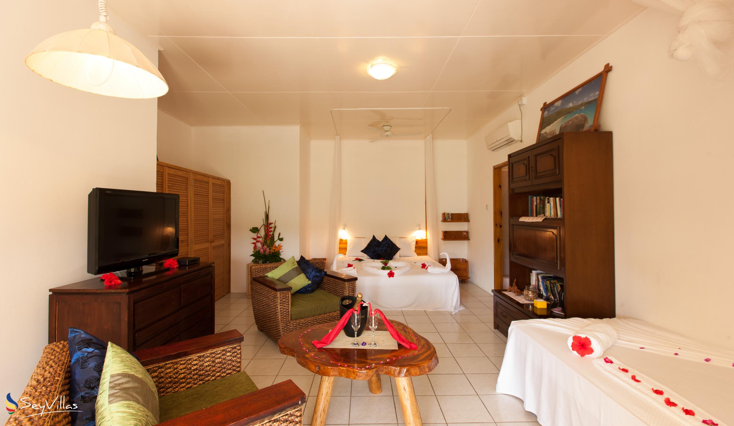 Foto 26: Le Relax St. Joseph Guest House - Superiorzimmer - Praslin (Seychellen)