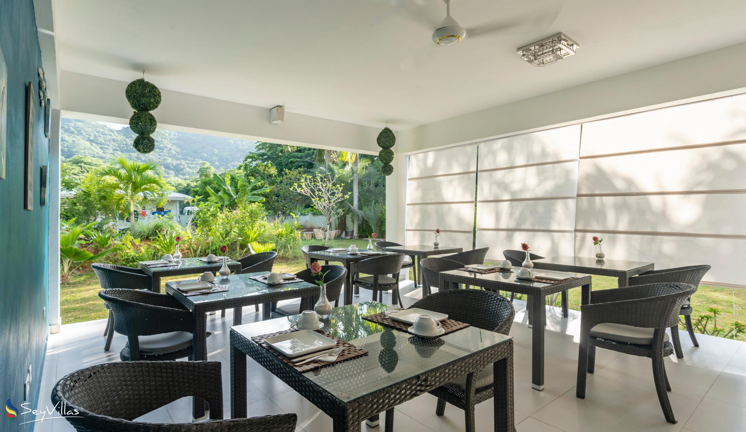 Photo 61: La Modestie Villa - Indoor area - Praslin (Seychelles)