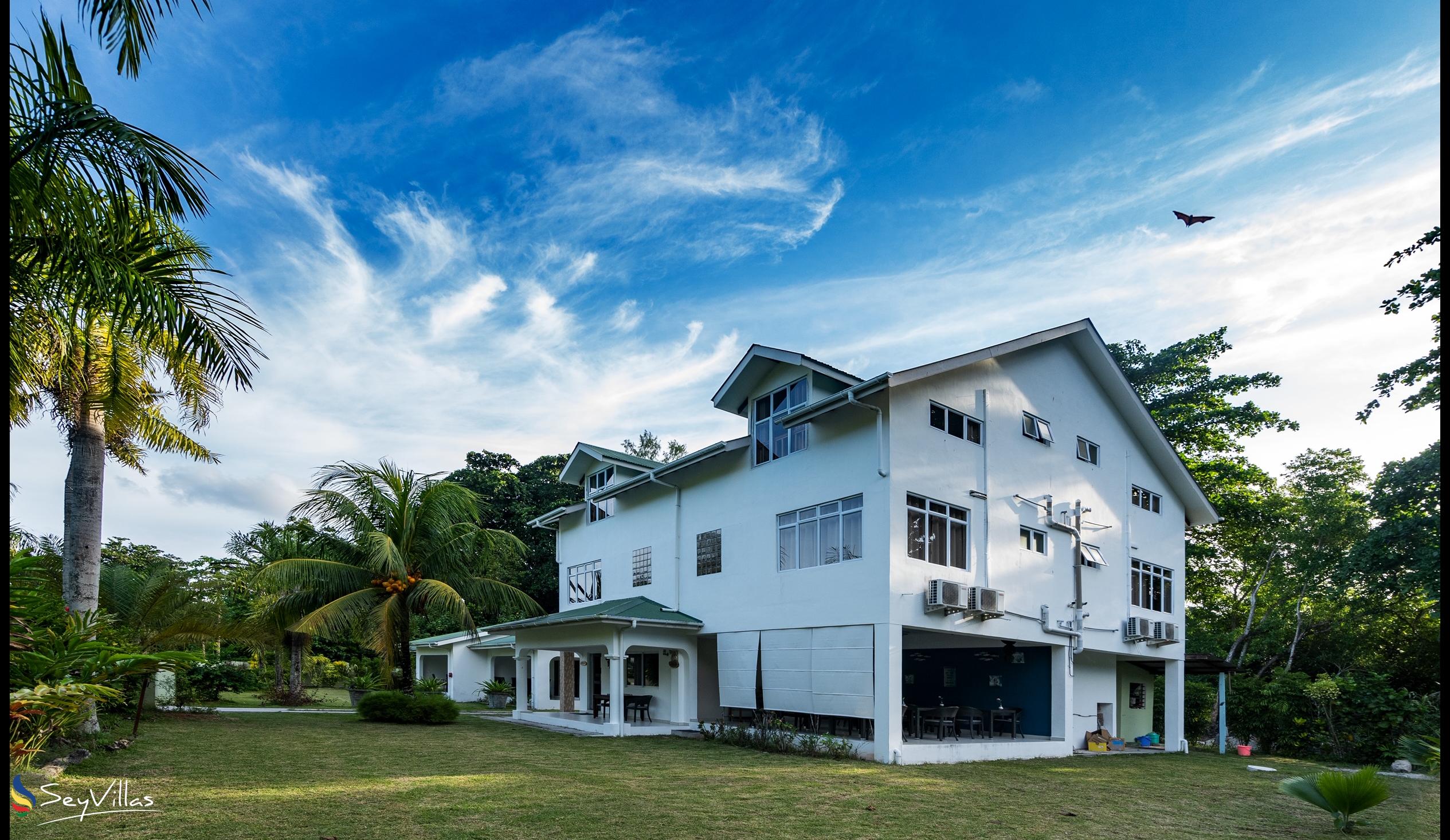 Foto 2: La Modestie Villa - Aussenbereich - Praslin (Seychellen)