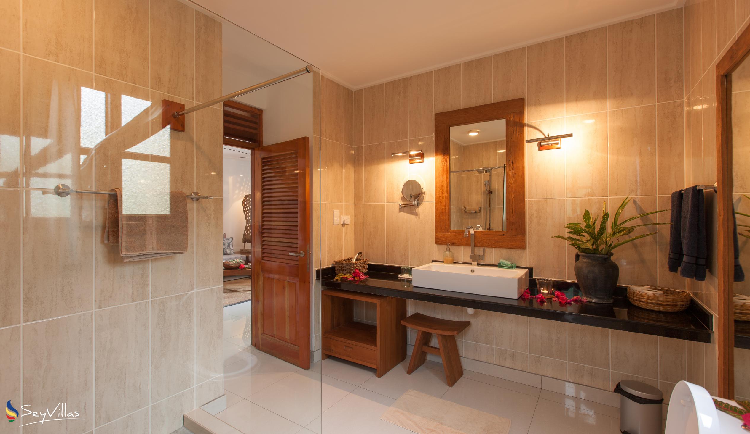 Photo 54: Domaine Les Rochers - First-Floor Luxury Apartment Kaz Rochers - La Digue (Seychelles)